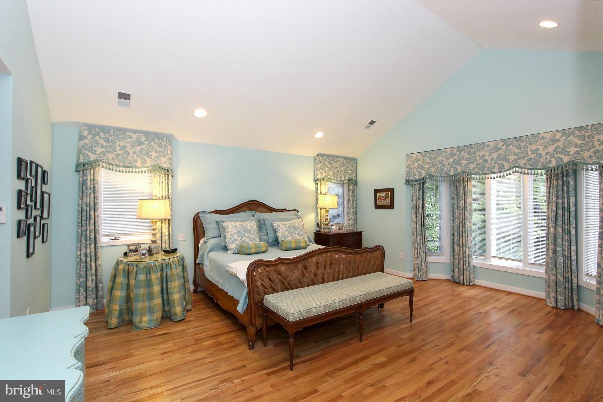 BRADLEY PARK - Residential