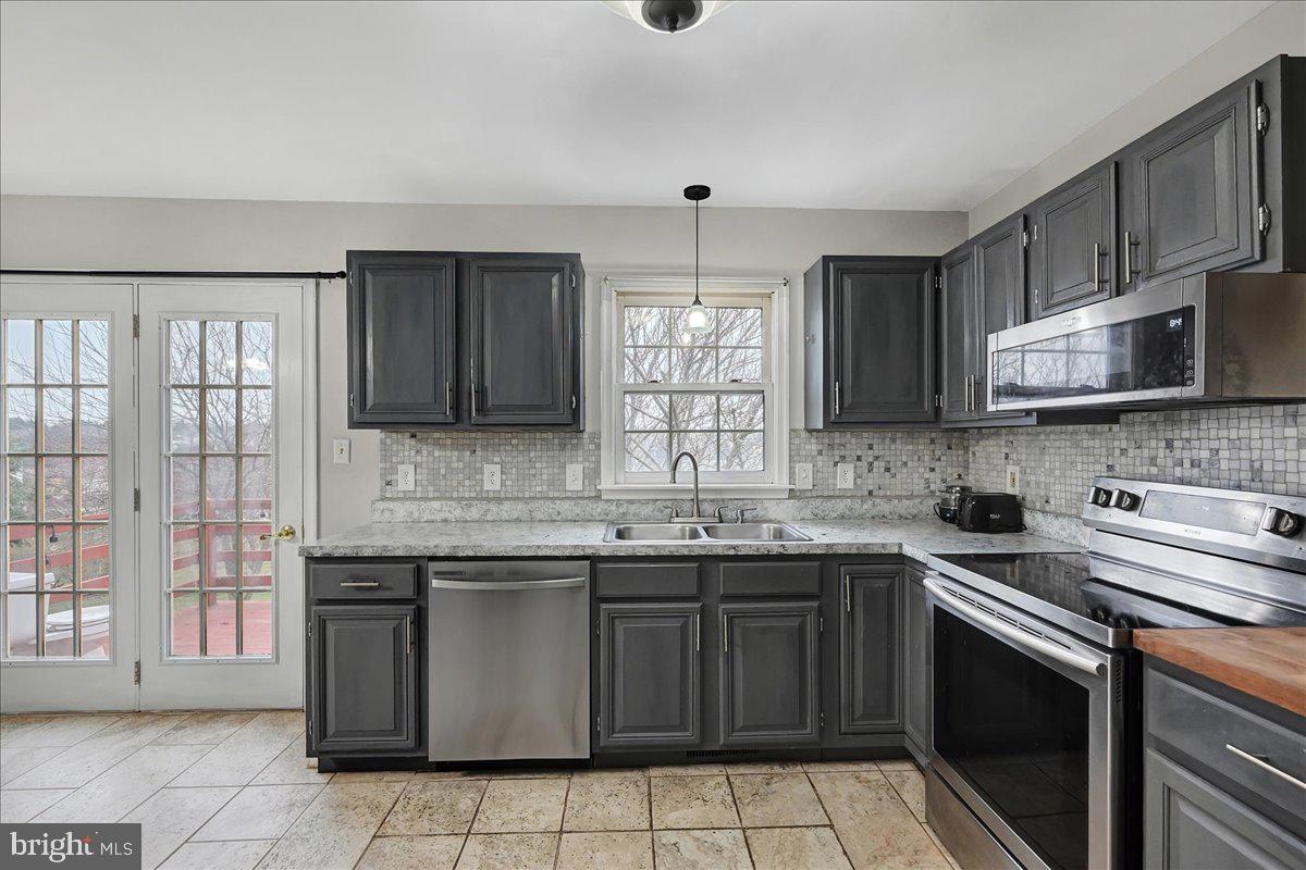 WOODMONT ESTATES - Residential