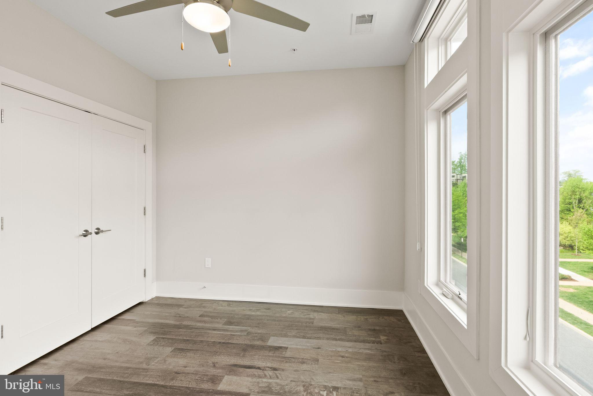 GROSVENOR HEIGHTS - Residential