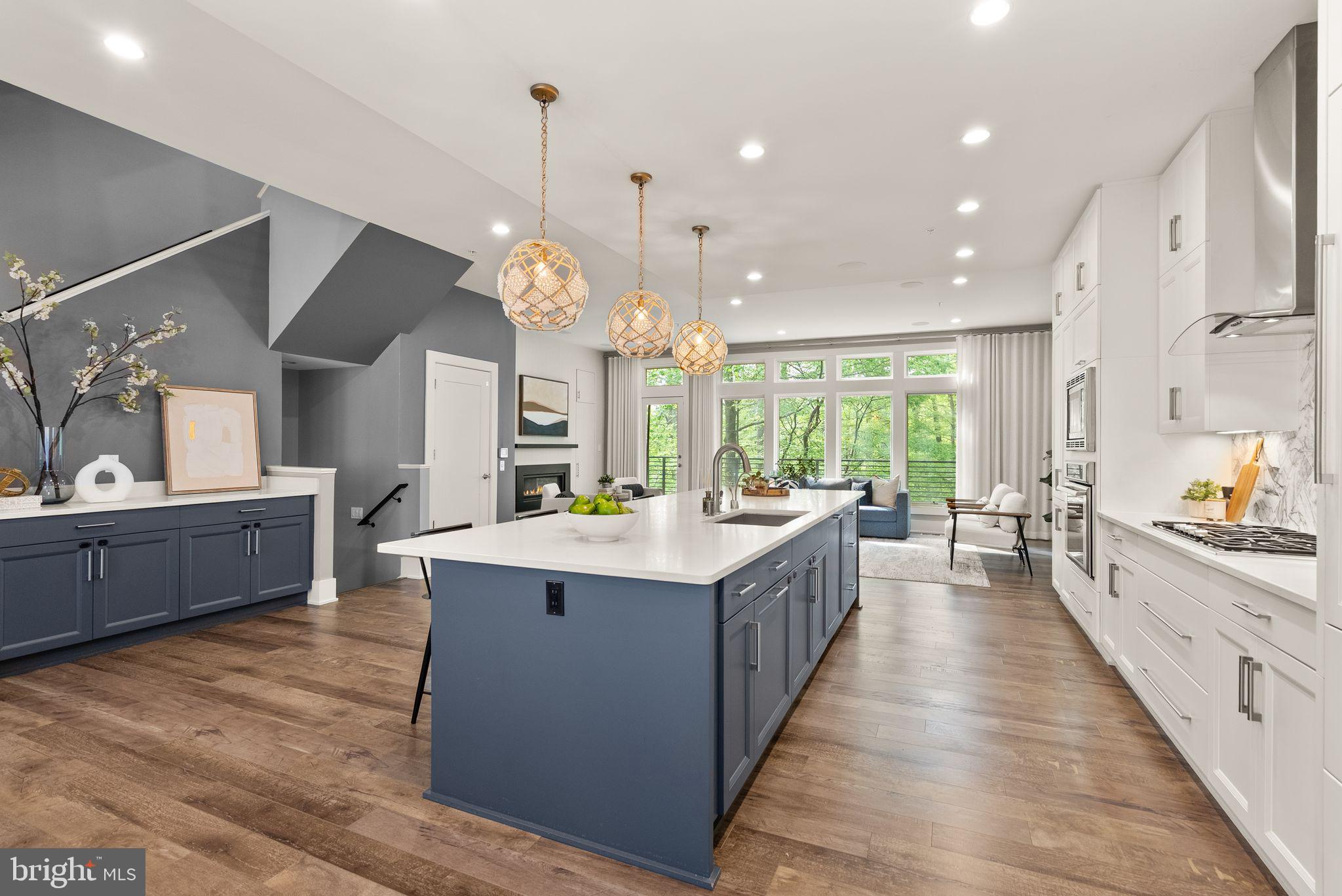 GROSVENOR HEIGHTS - Residential