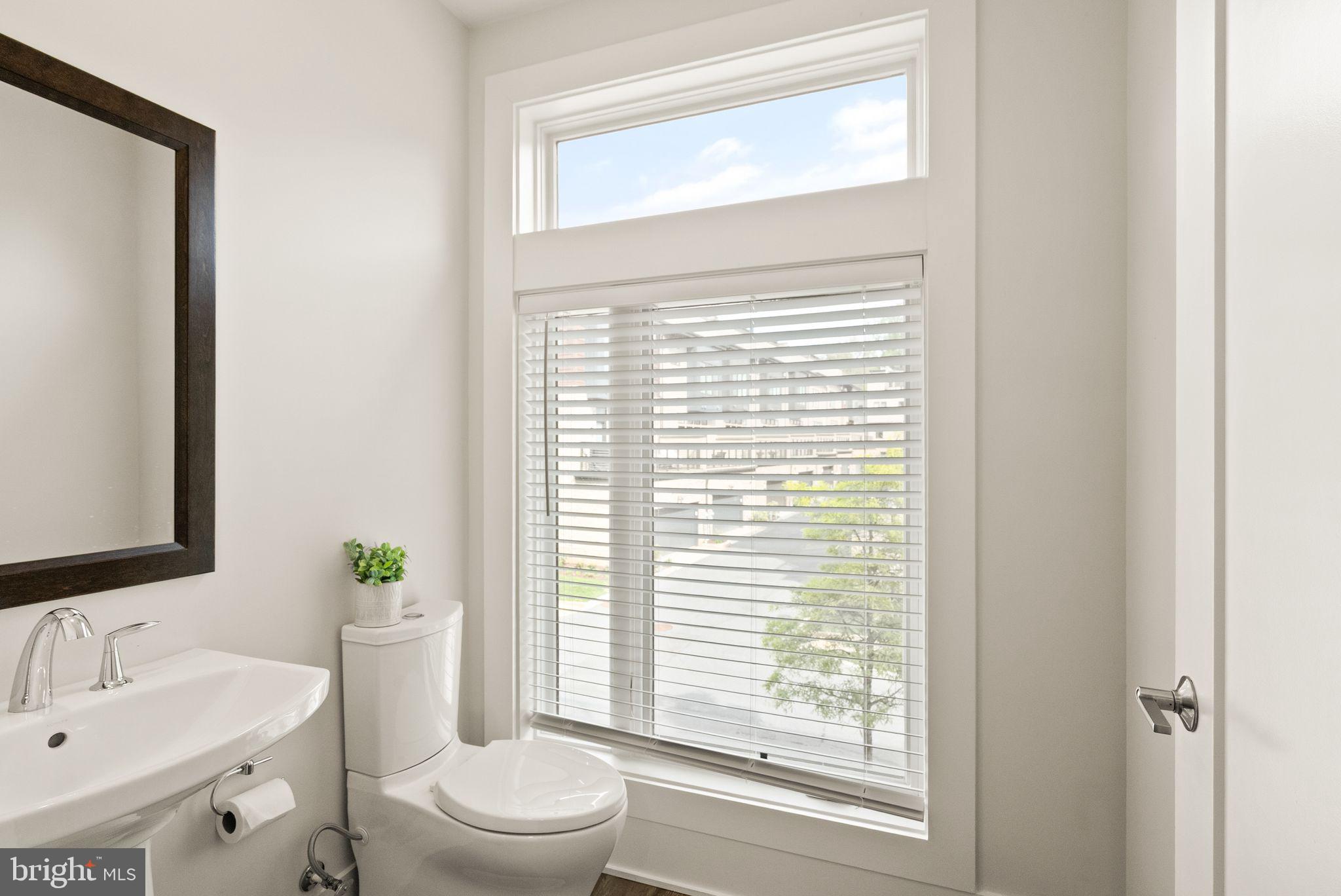 GROSVENOR HEIGHTS - Residential