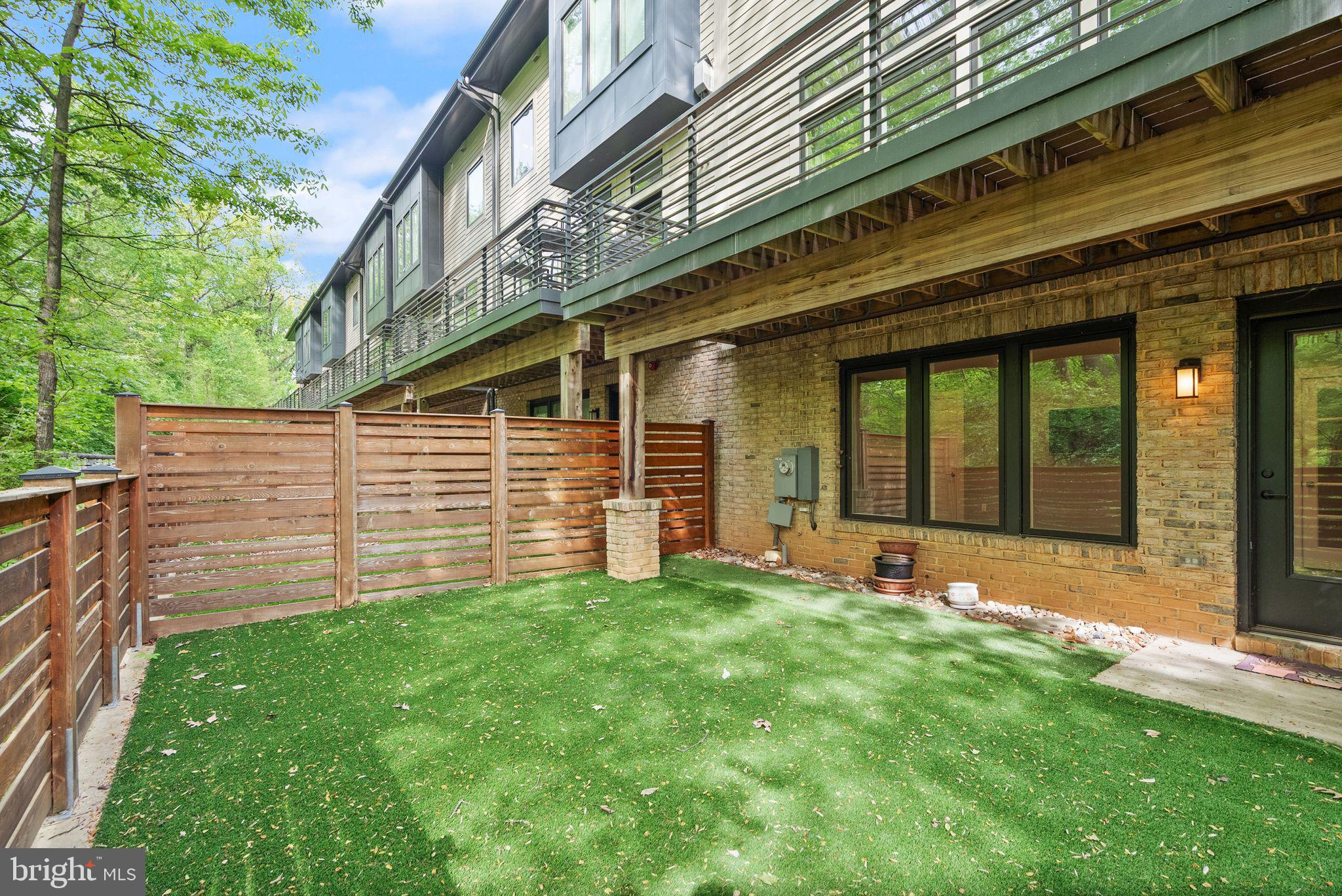 GROSVENOR HEIGHTS - Residential