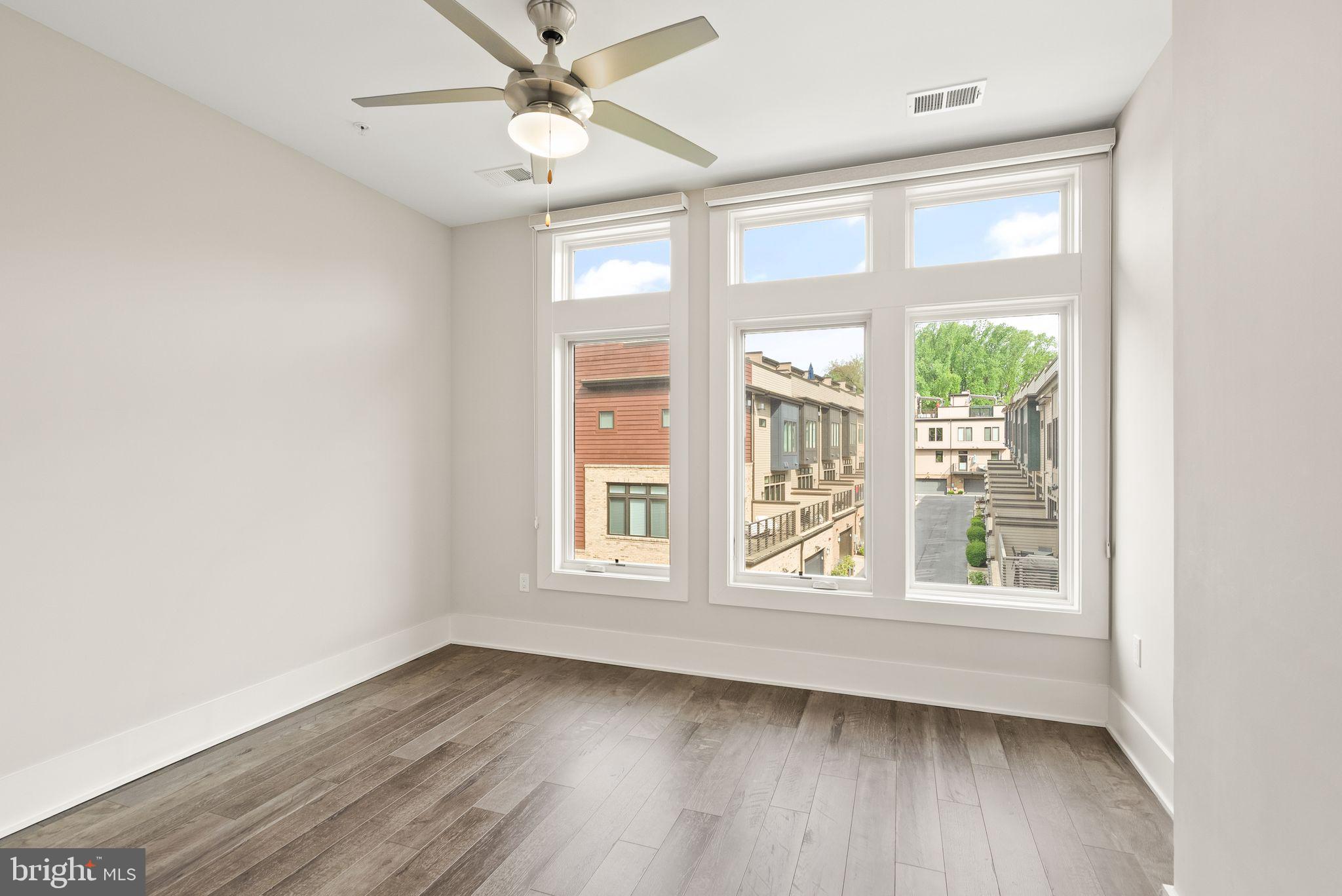 GROSVENOR HEIGHTS - Residential