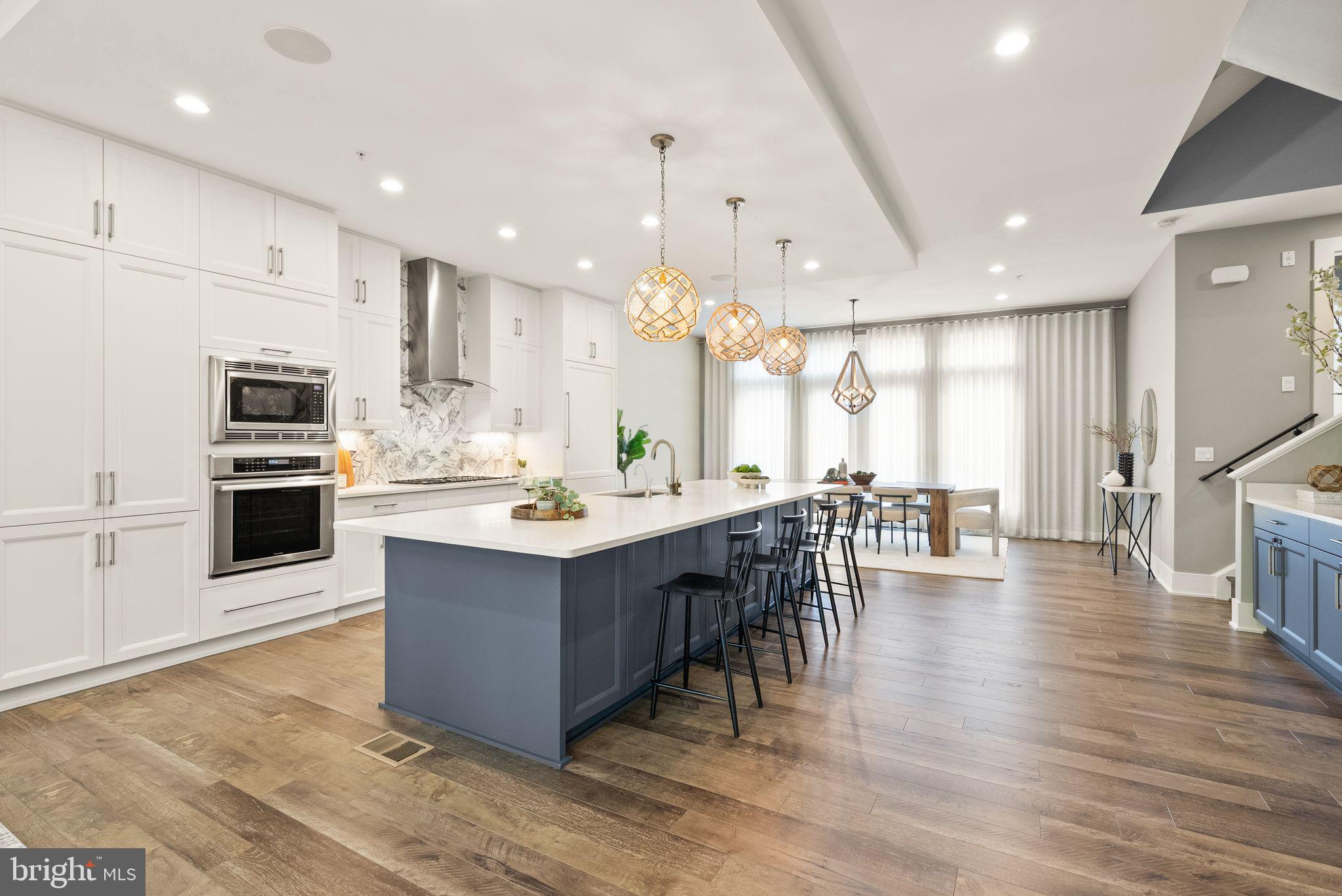 GROSVENOR HEIGHTS - Residential