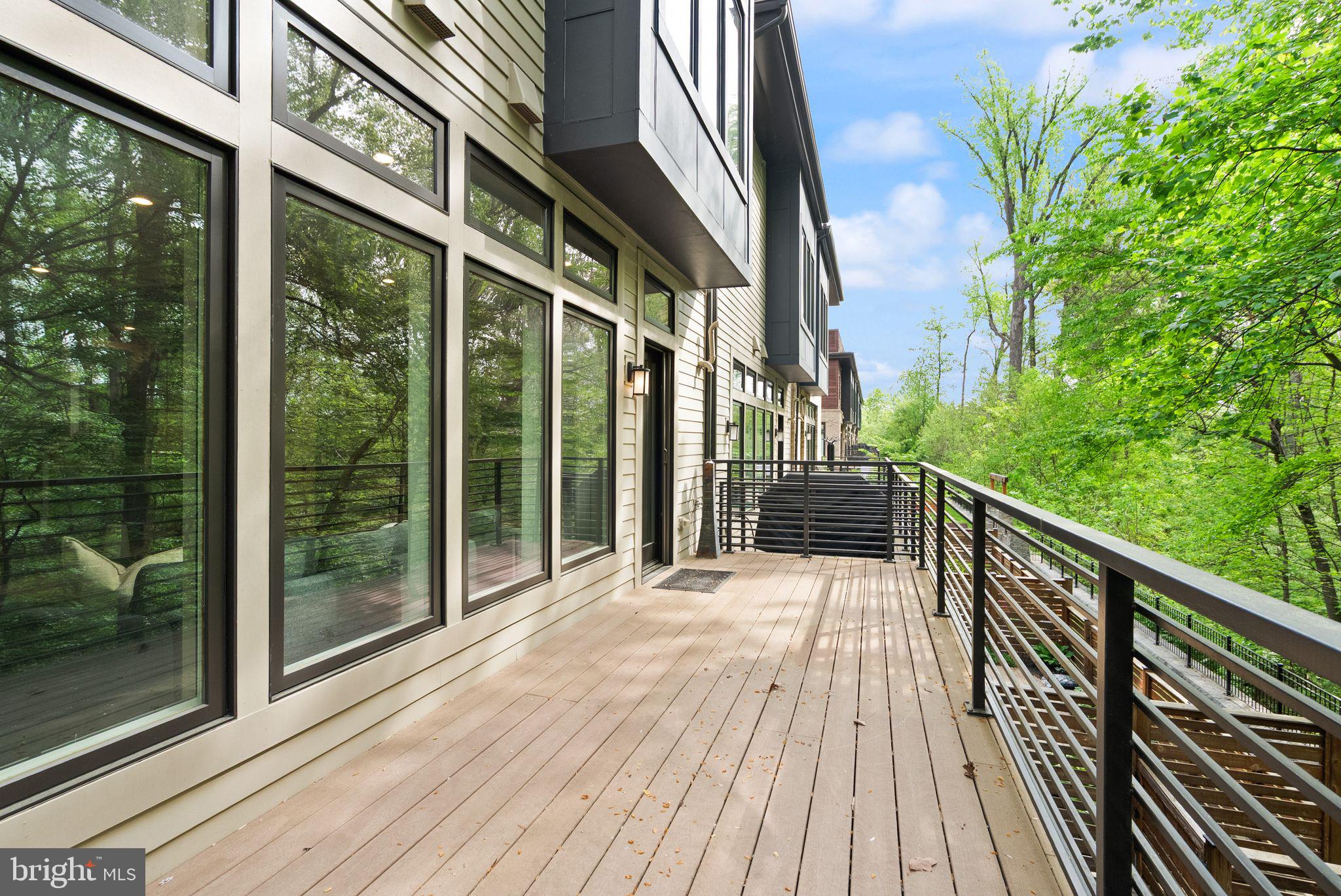 GROSVENOR HEIGHTS - Residential