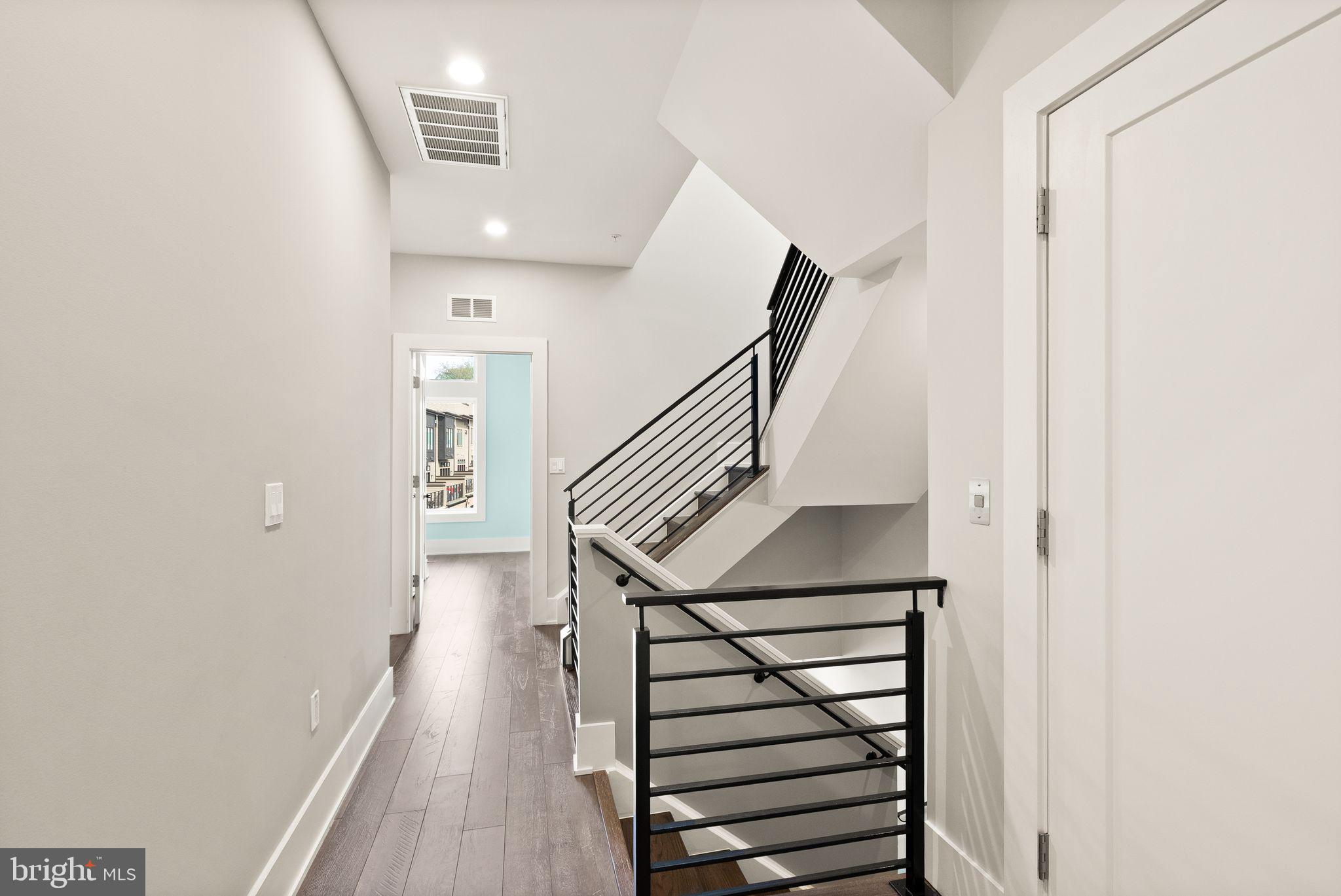 GROSVENOR HEIGHTS - Residential