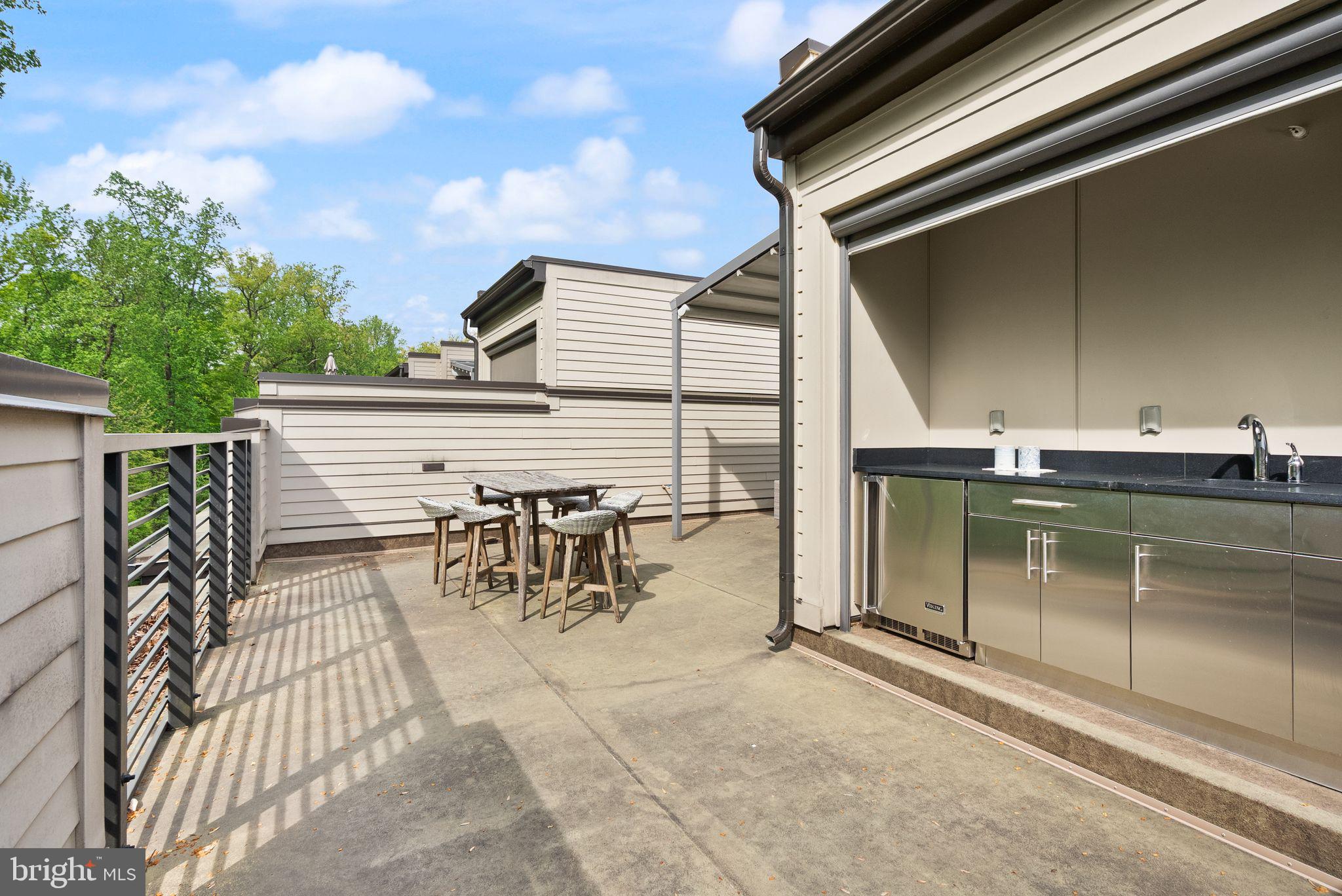 GROSVENOR HEIGHTS - Residential