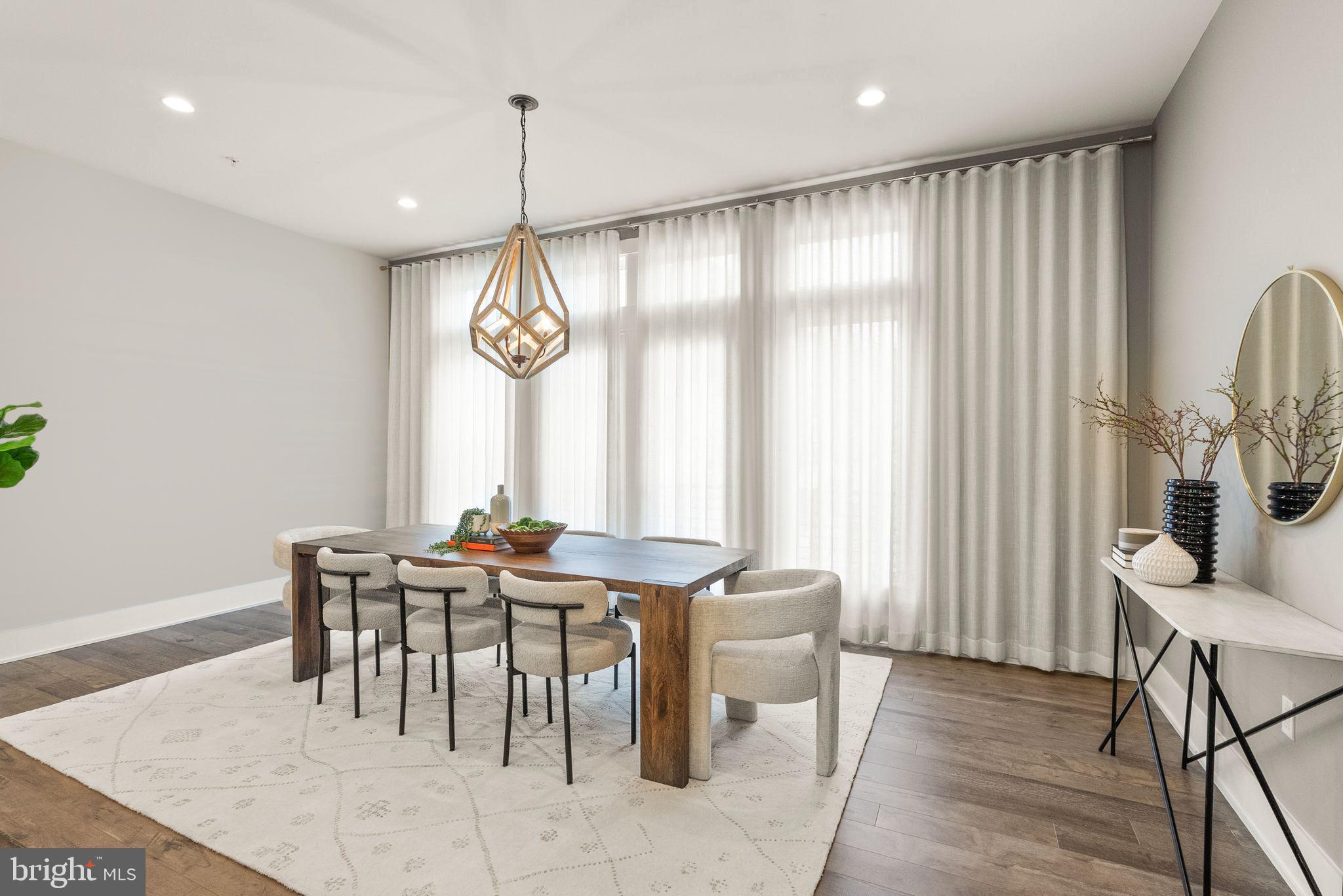 GROSVENOR HEIGHTS - Residential