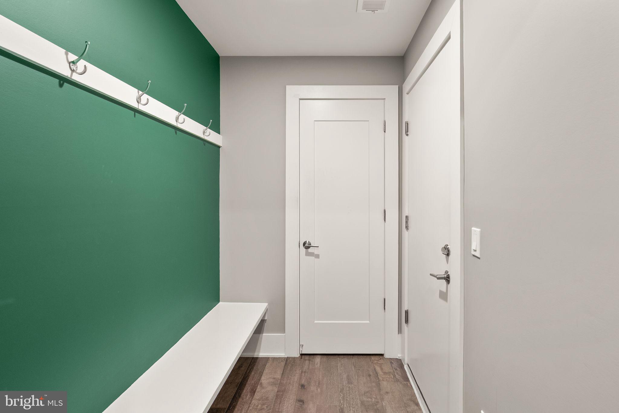 GROSVENOR HEIGHTS - Residential