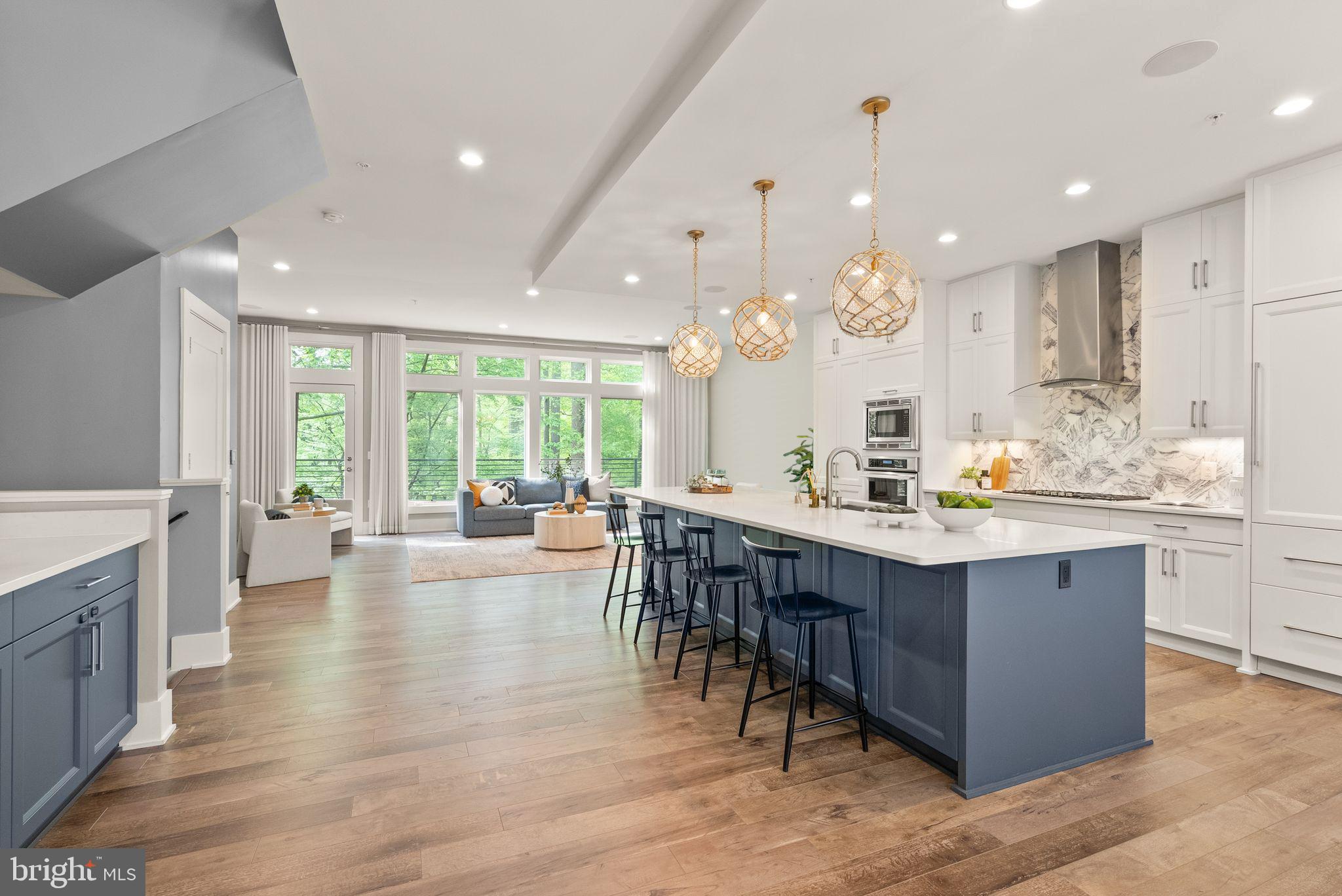 GROSVENOR HEIGHTS - Residential