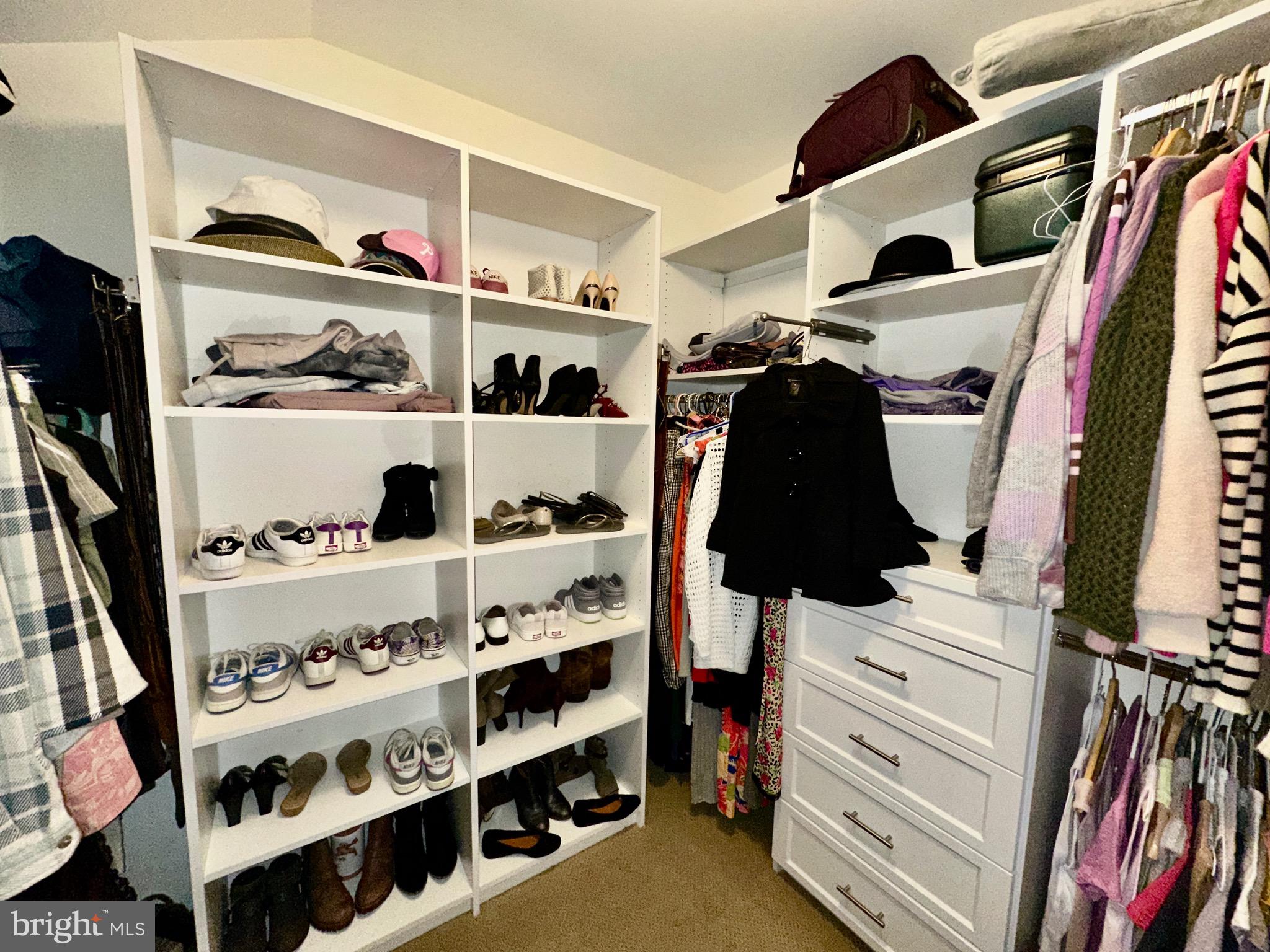 GREENE COUNTRIE - Residential