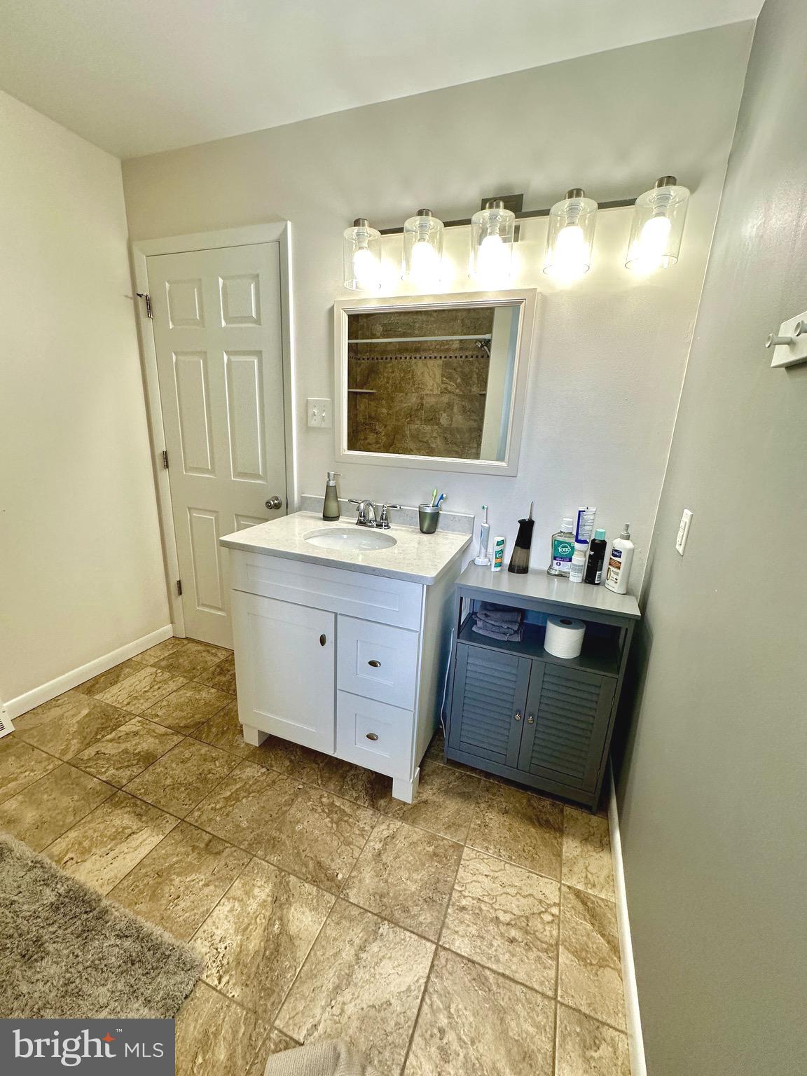 GREENE COUNTRIE - Residential