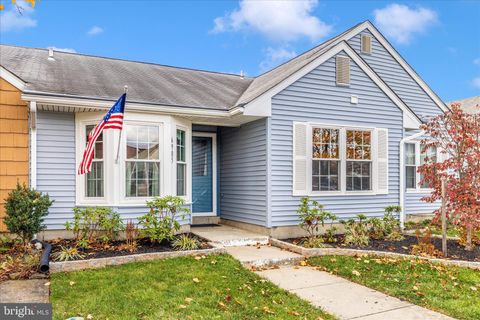 Townhouse For Sale - 6905 Chokeberry Court<br/> FREDERICK, MD 21703