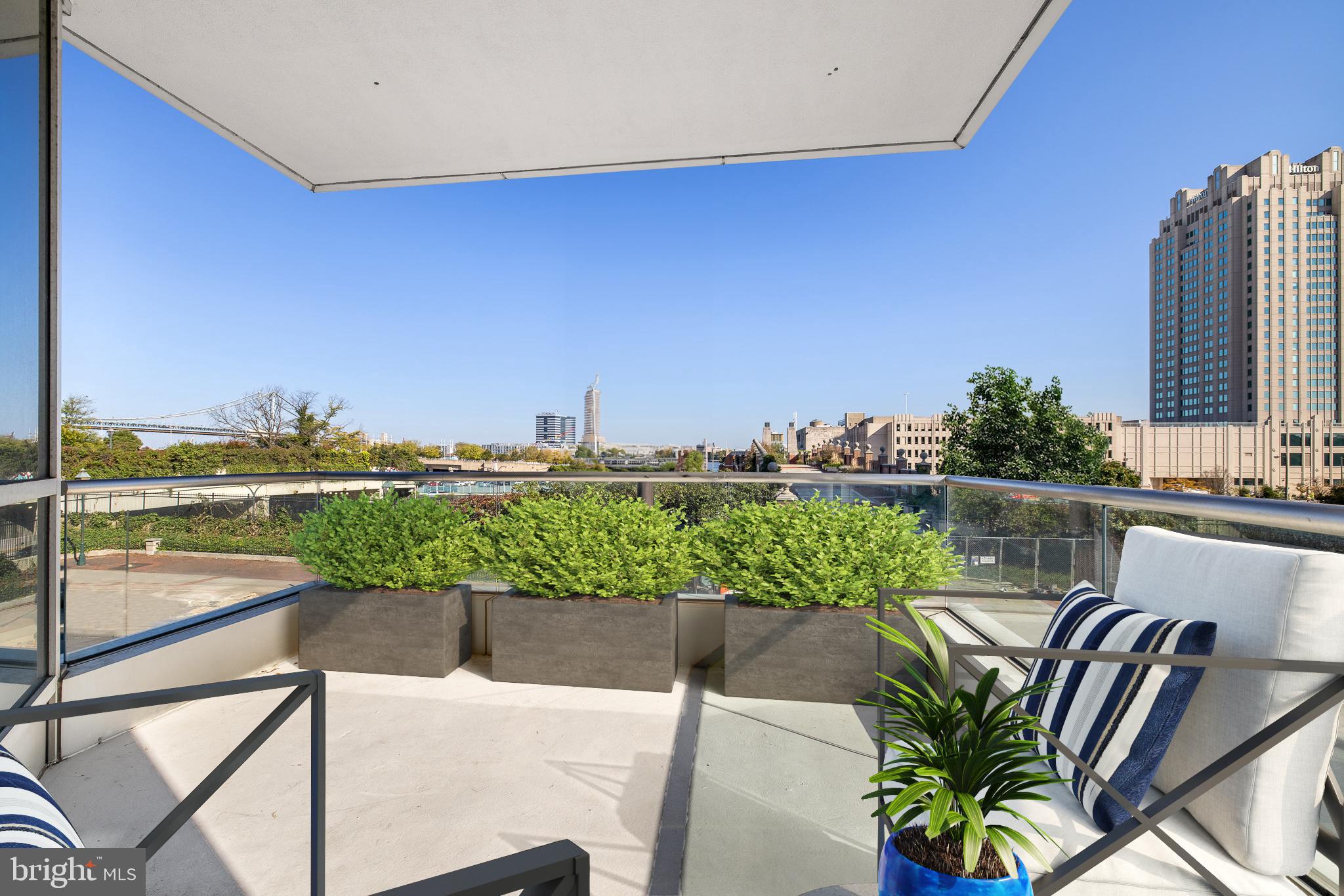 SOCIETY HILL - Residential