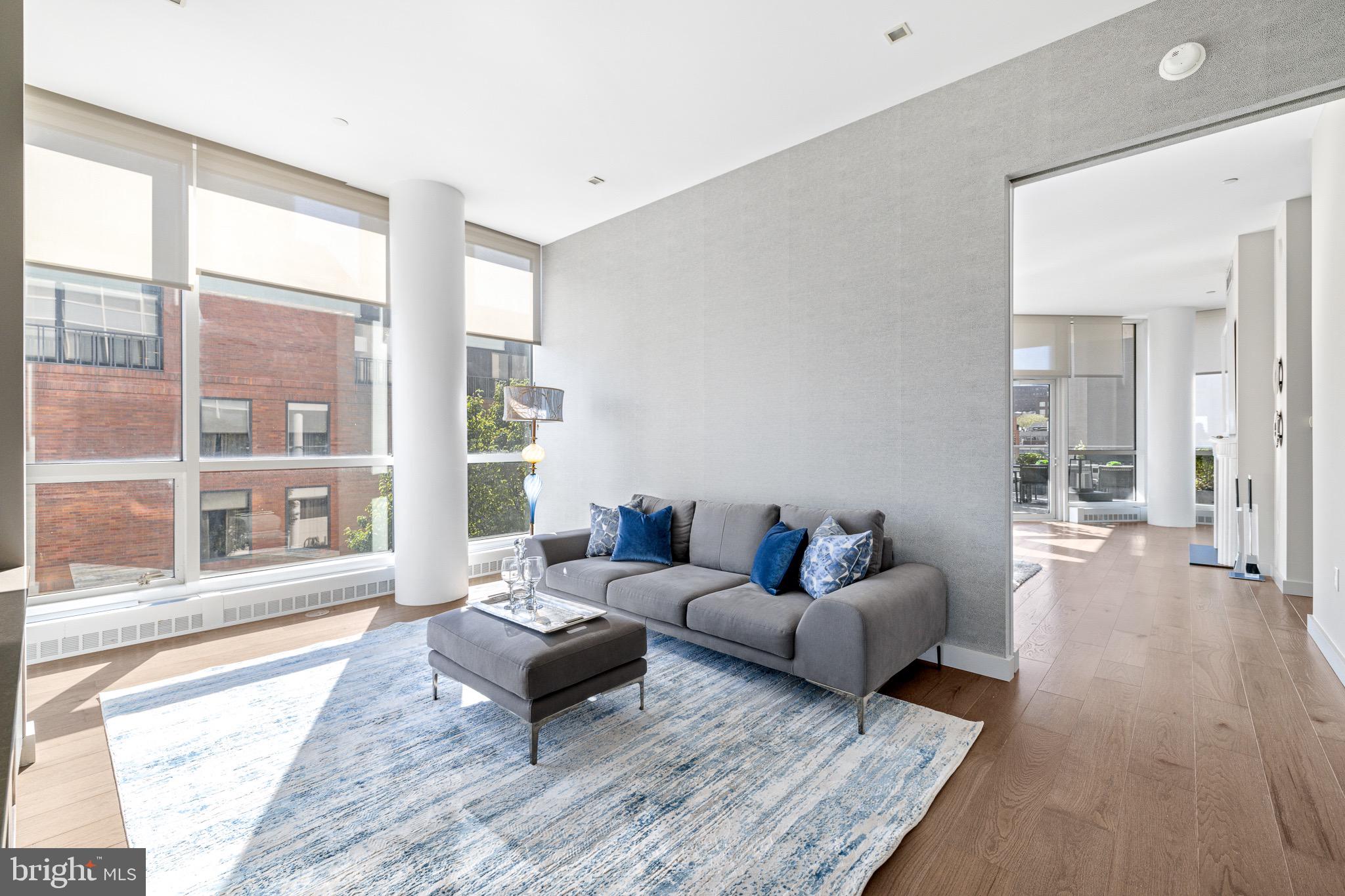 SOCIETY HILL - Residential