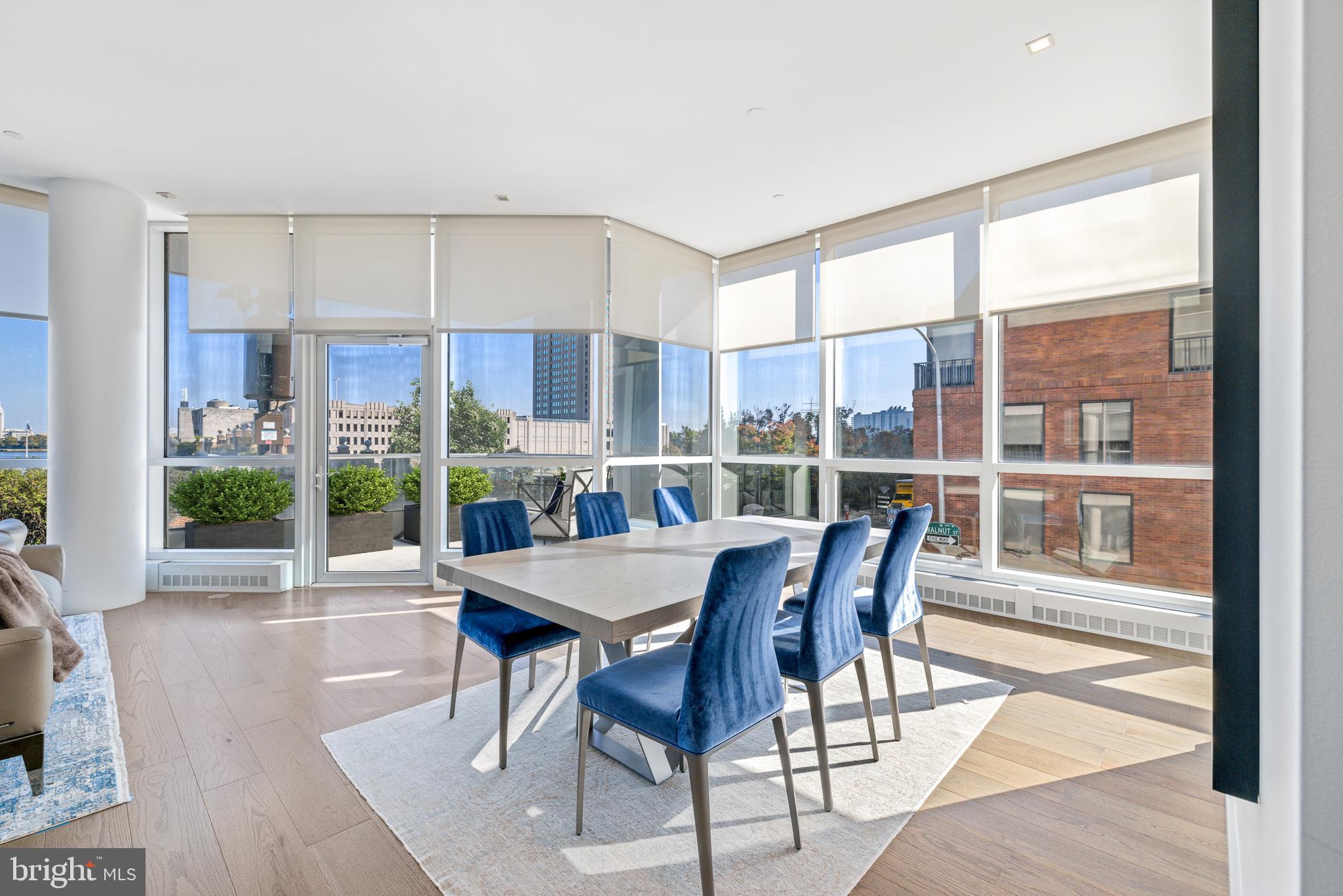 SOCIETY HILL - Residential