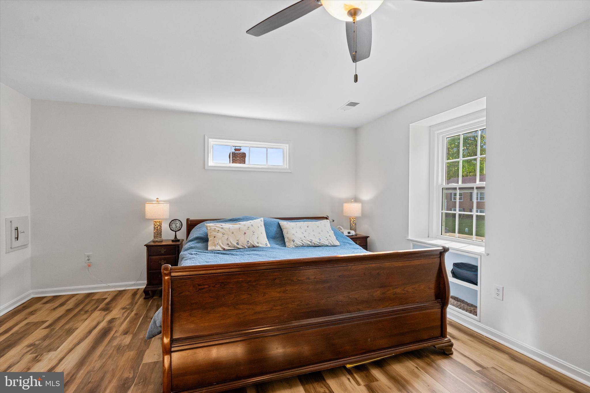 LONG BRANCH - Residential