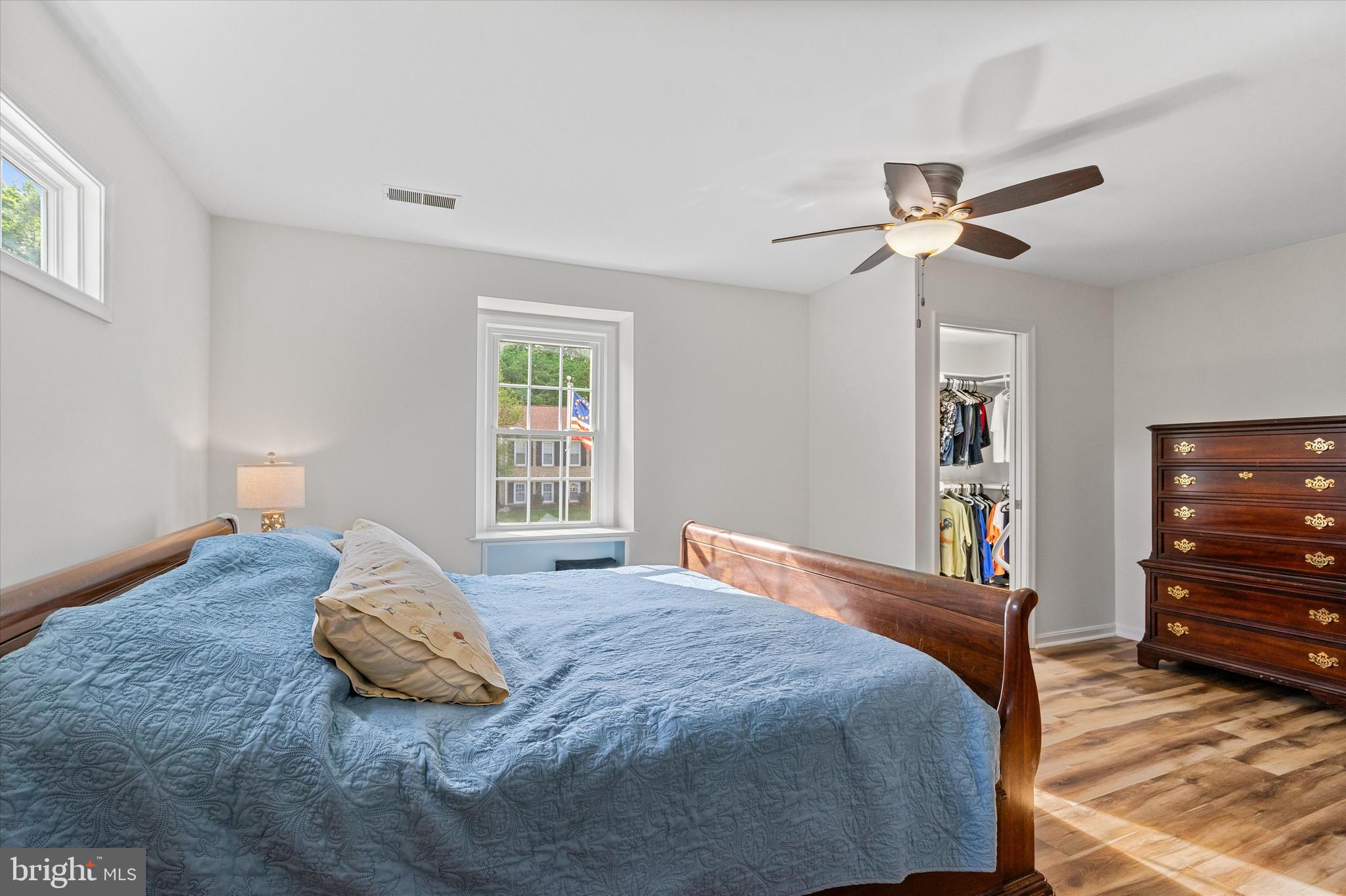 LONG BRANCH - Residential