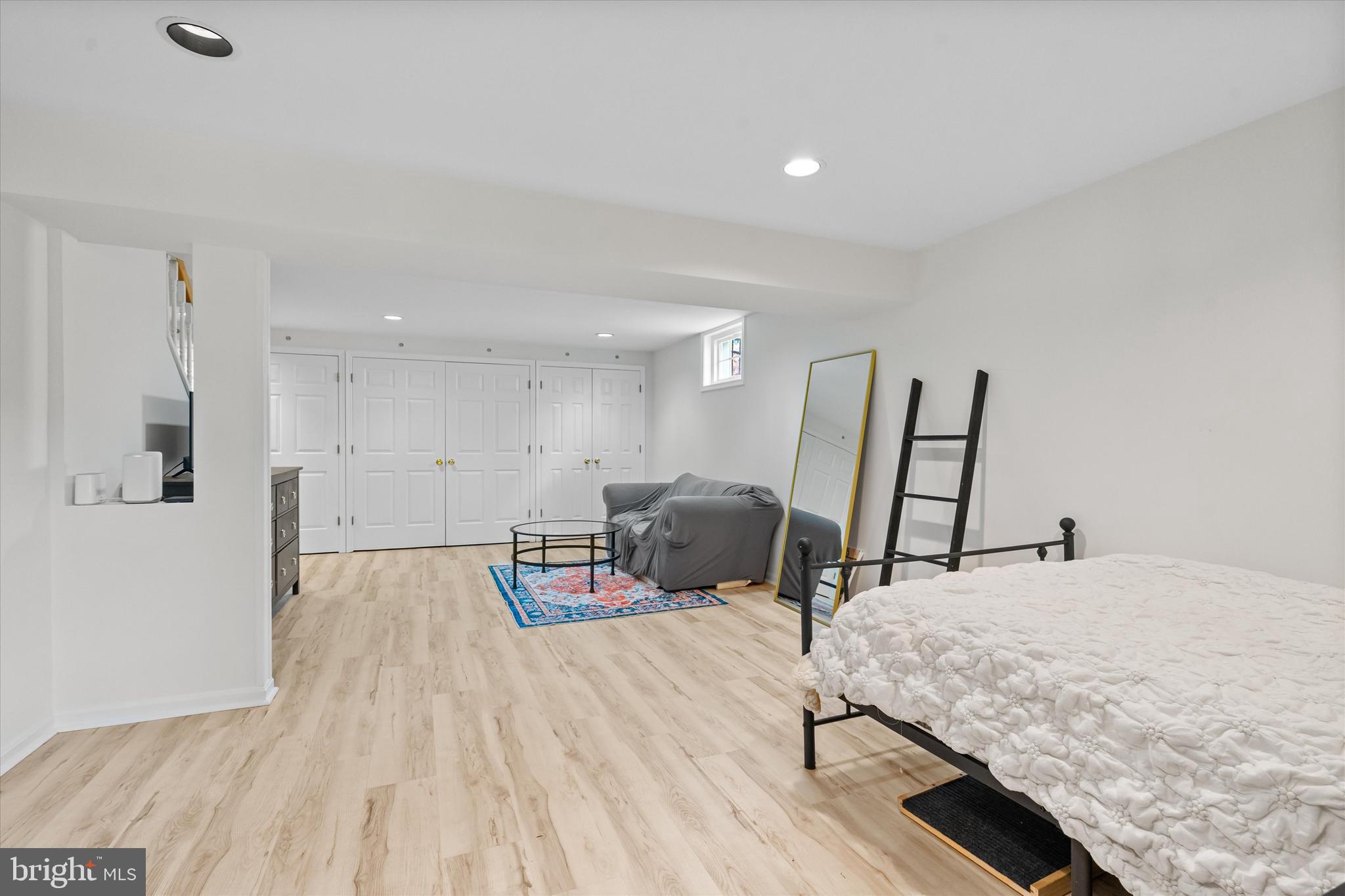 LONG BRANCH - Residential