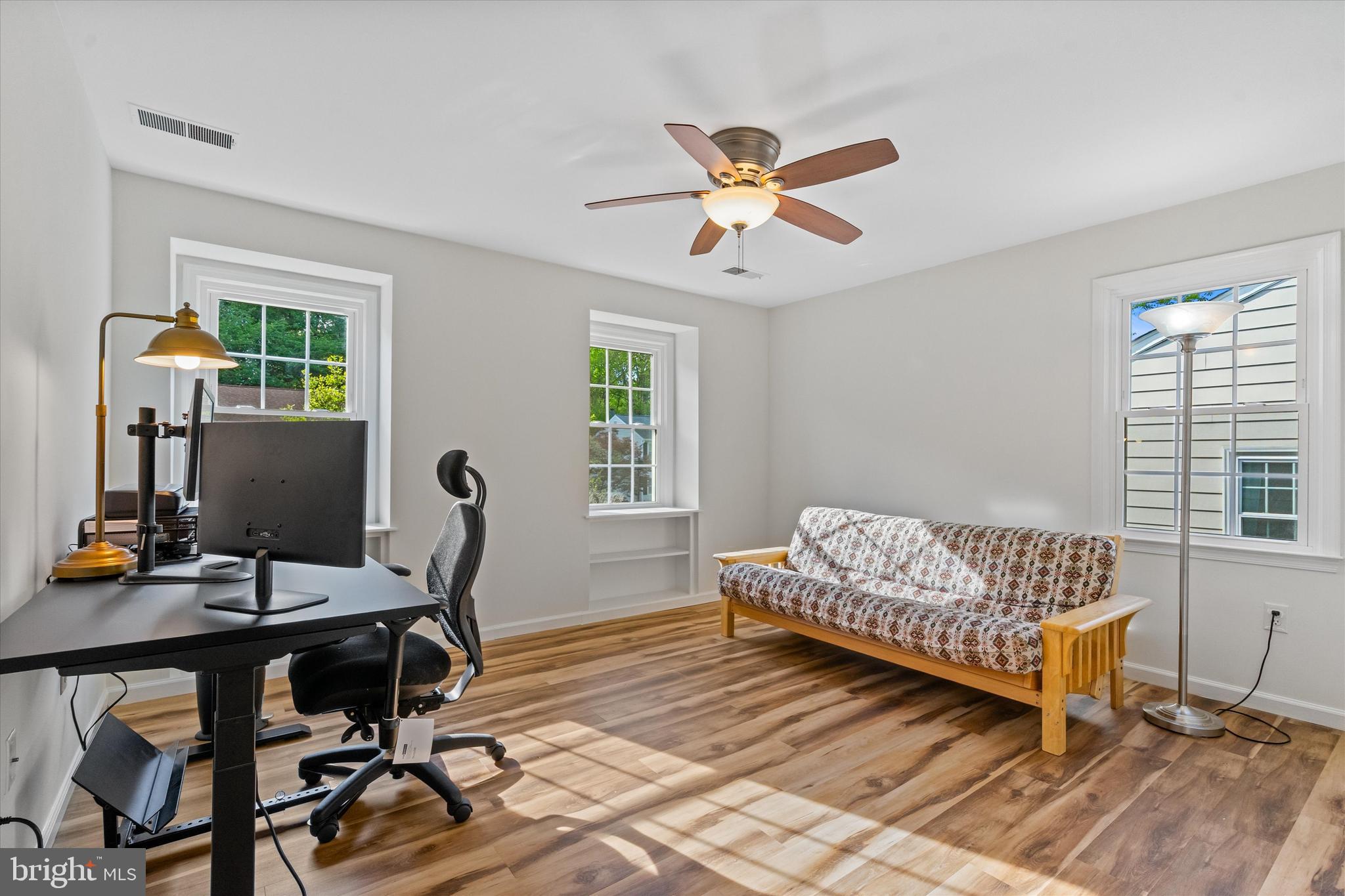 LONG BRANCH - Residential