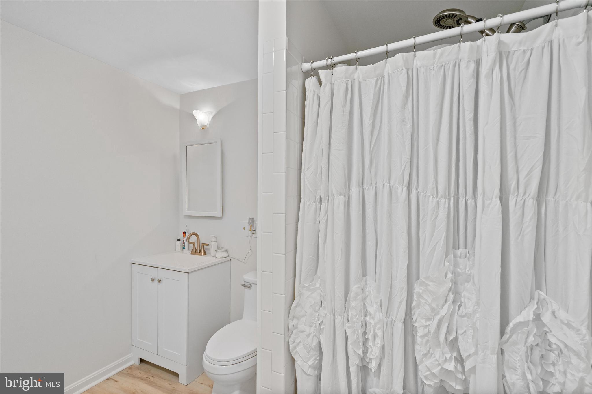 LONG BRANCH - Residential