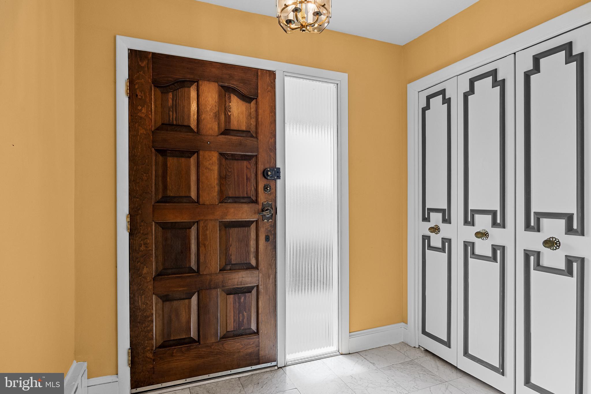 53 ARNEYS MOUNT ROAD