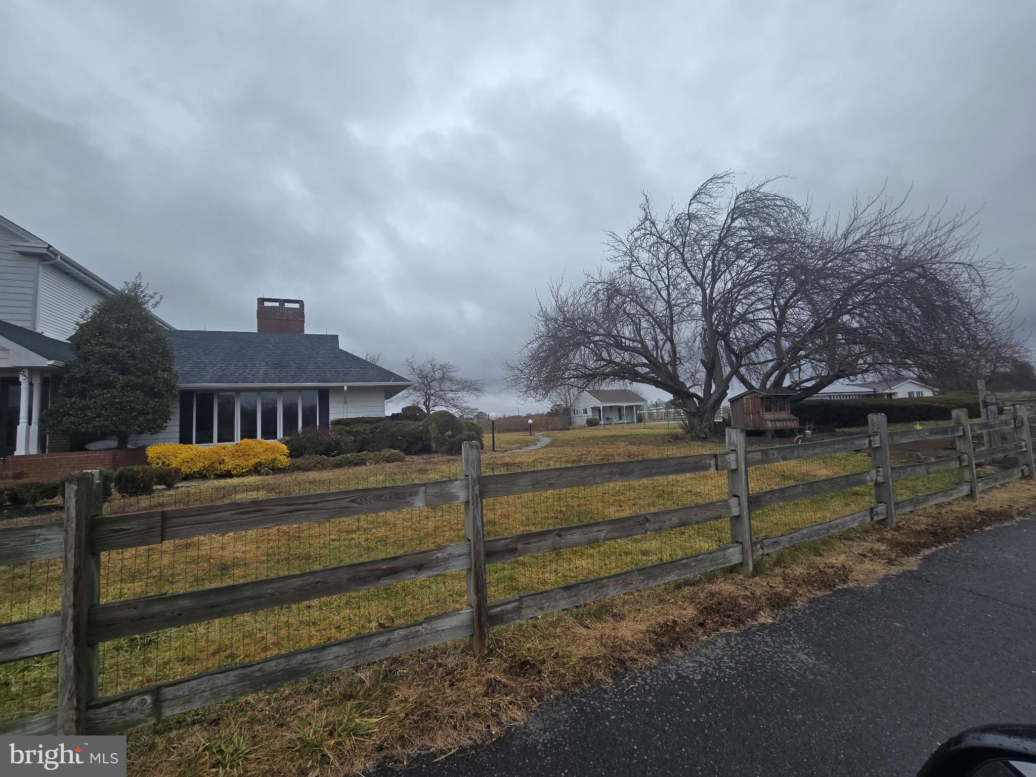 53 ARNEYS MOUNT ROAD