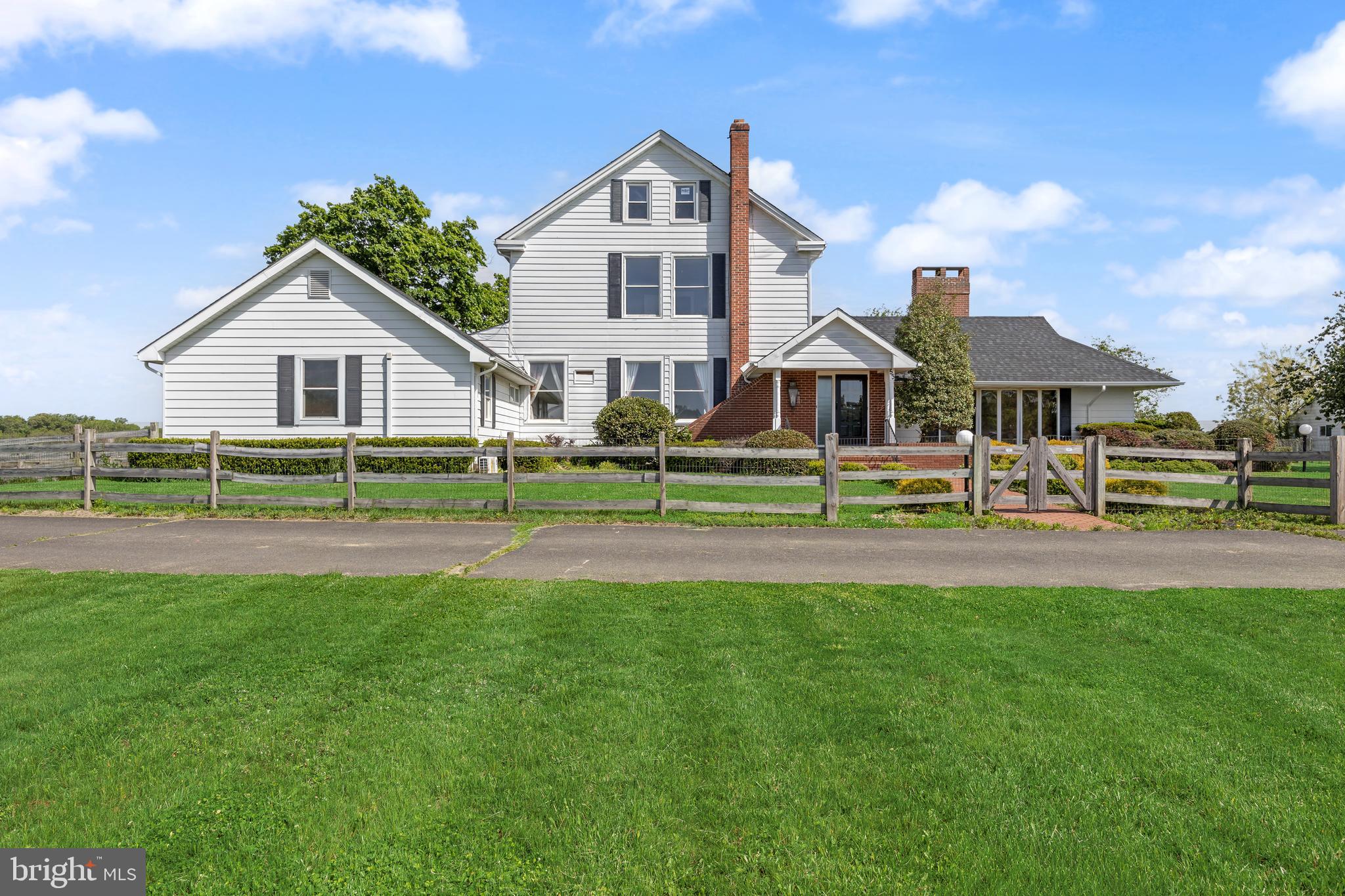 53 ARNEYS MOUNT ROAD