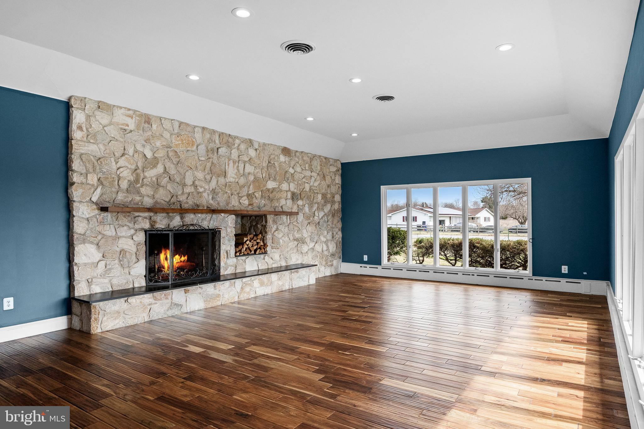 53 ARNEYS MOUNT ROAD