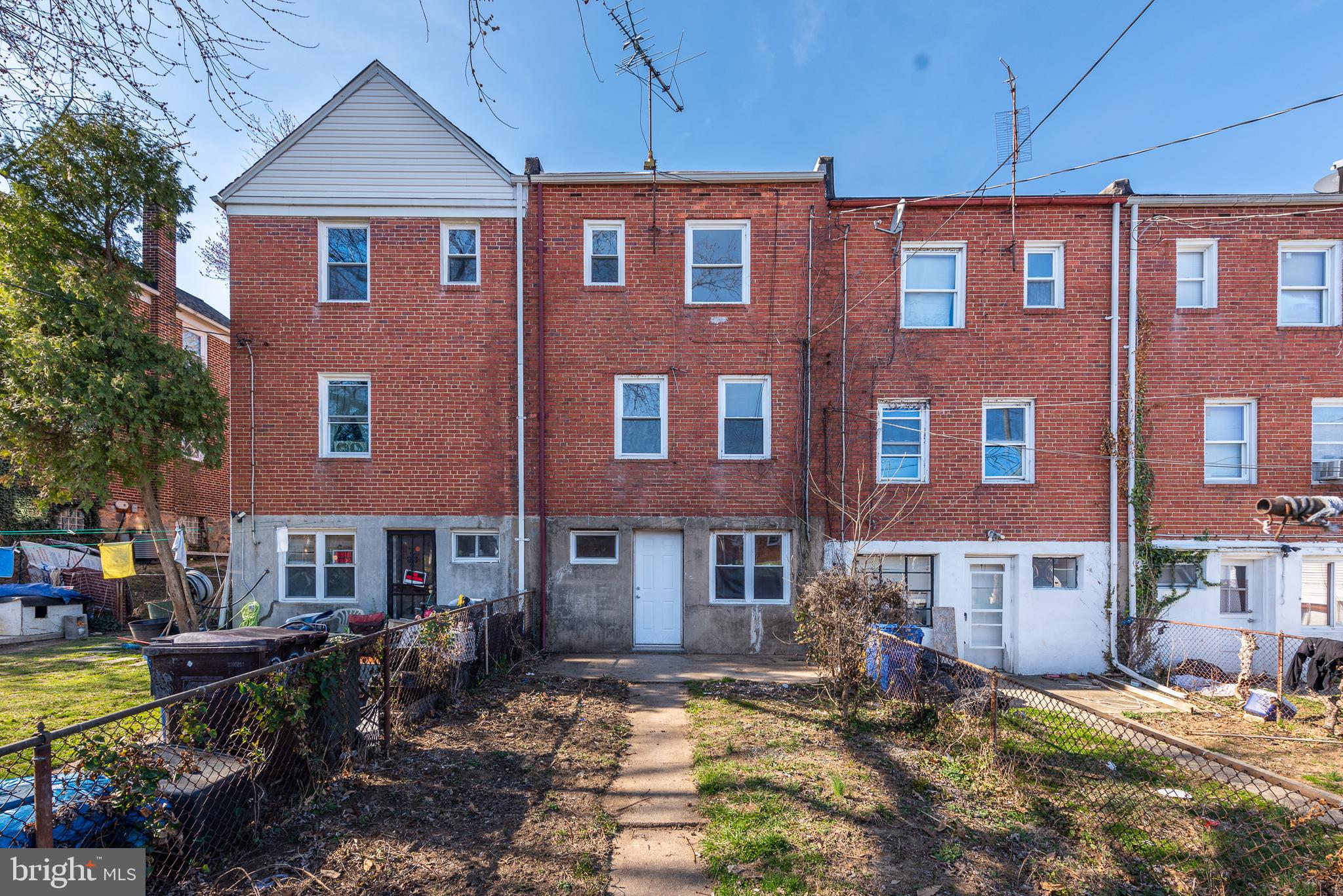 MAYFIELD - Residential