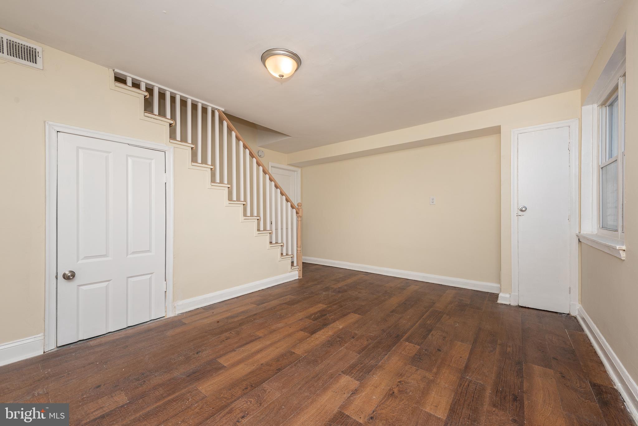 MAYFIELD - Residential