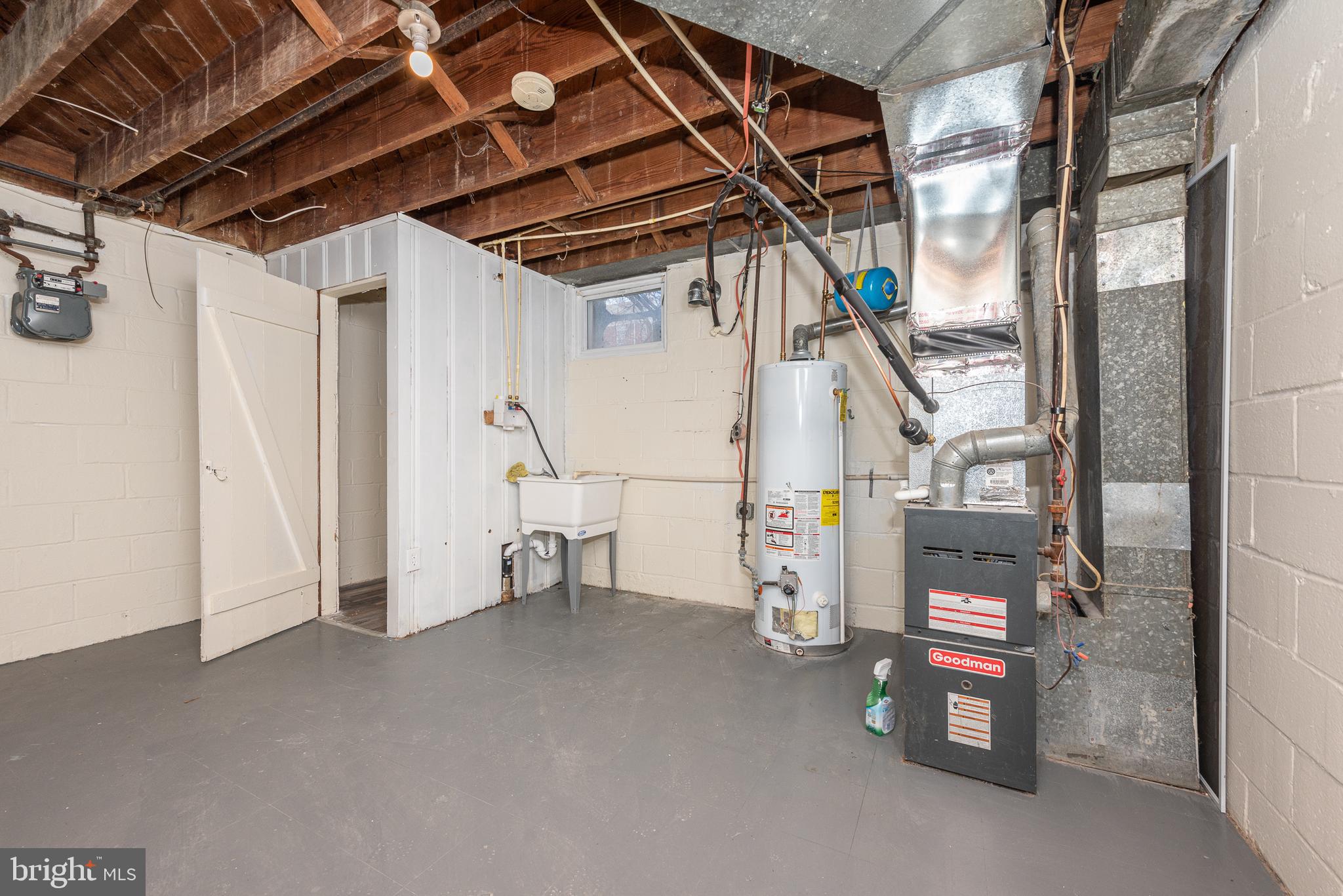 MAYFIELD - Residential