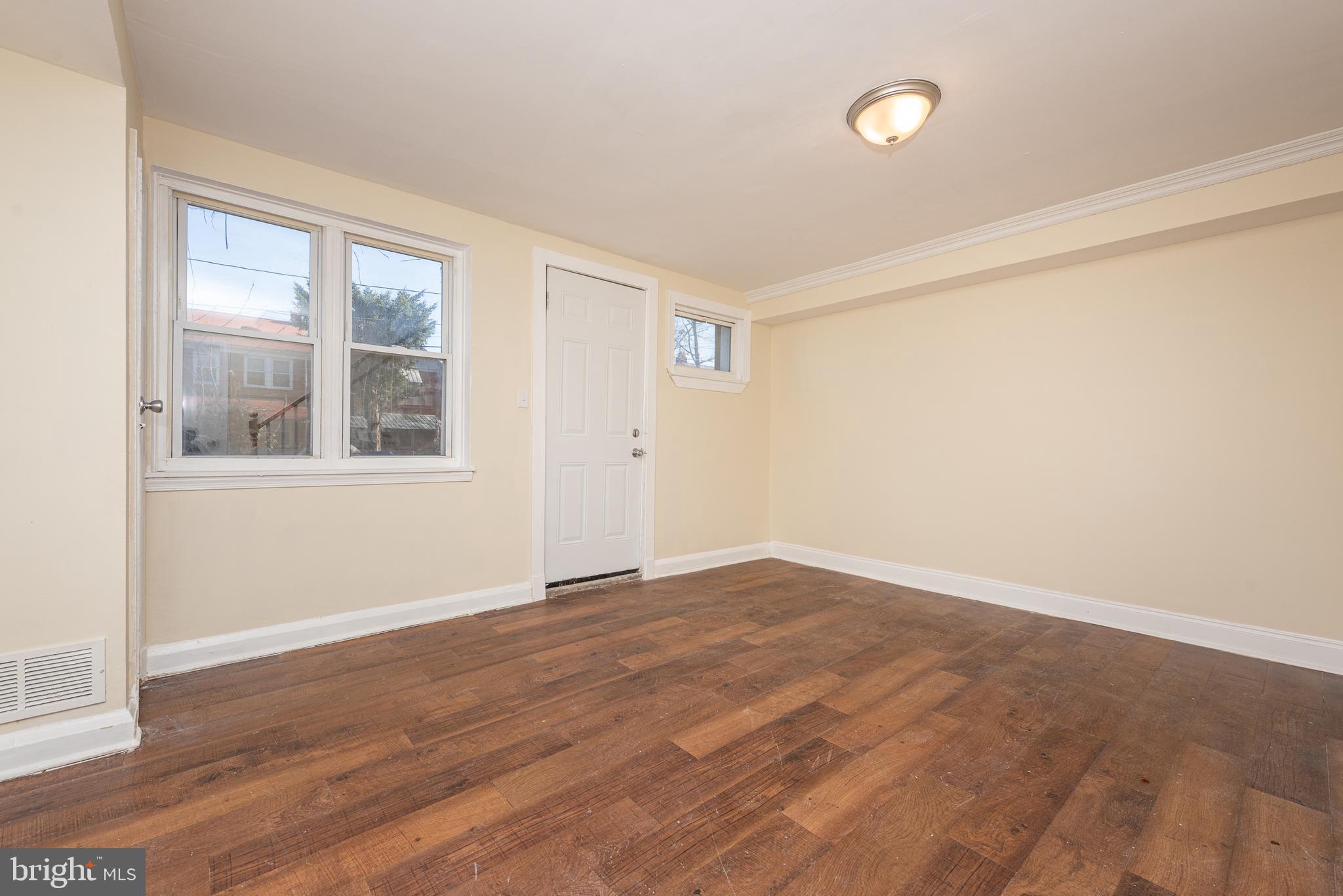 MAYFIELD - Residential