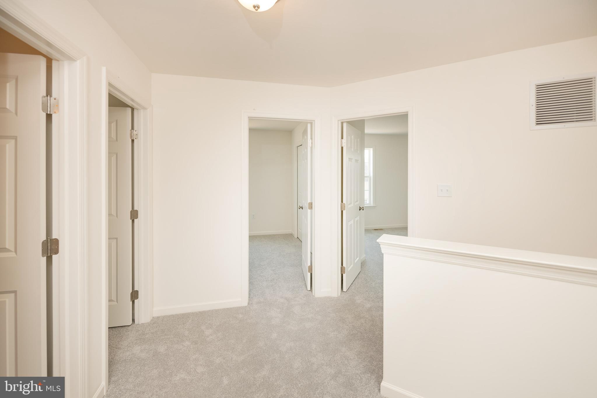 HIGHLAND RIDGE - Residential