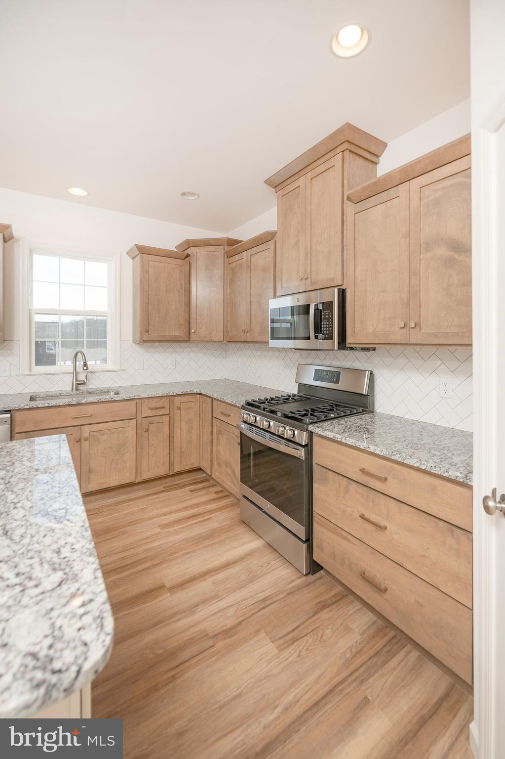 HIGHLAND RIDGE - Residential
