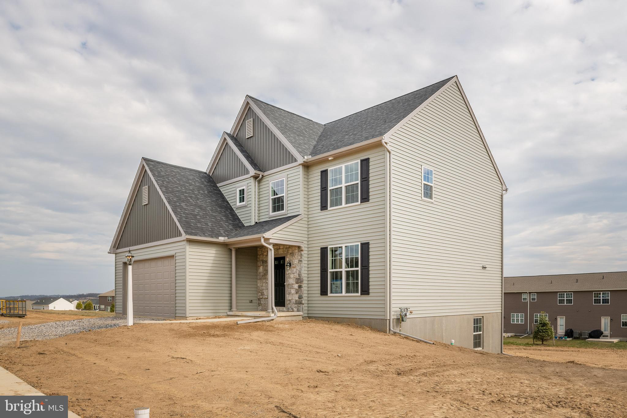 HIGHLAND RIDGE - Residential