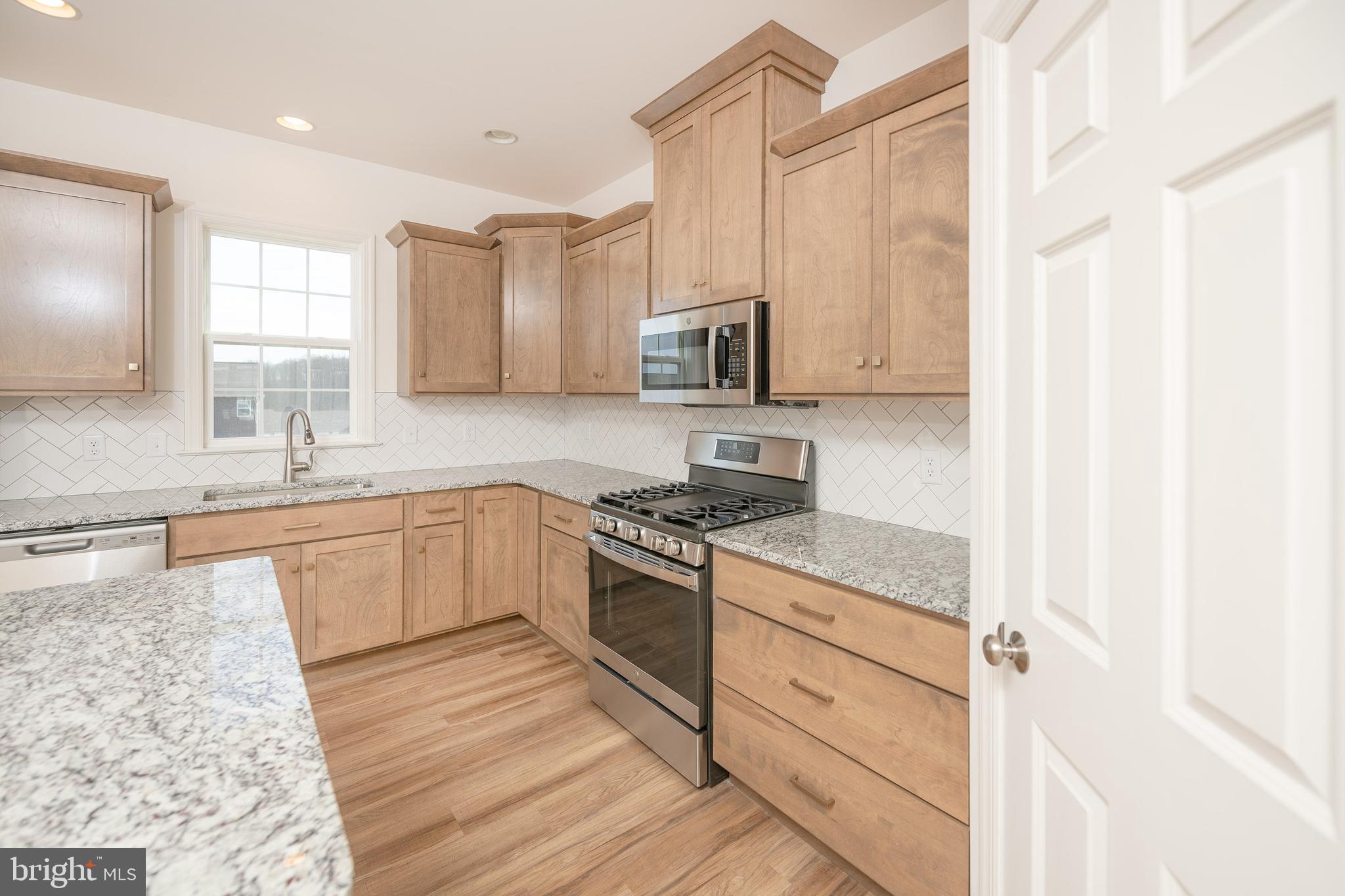 HIGHLAND RIDGE - Residential