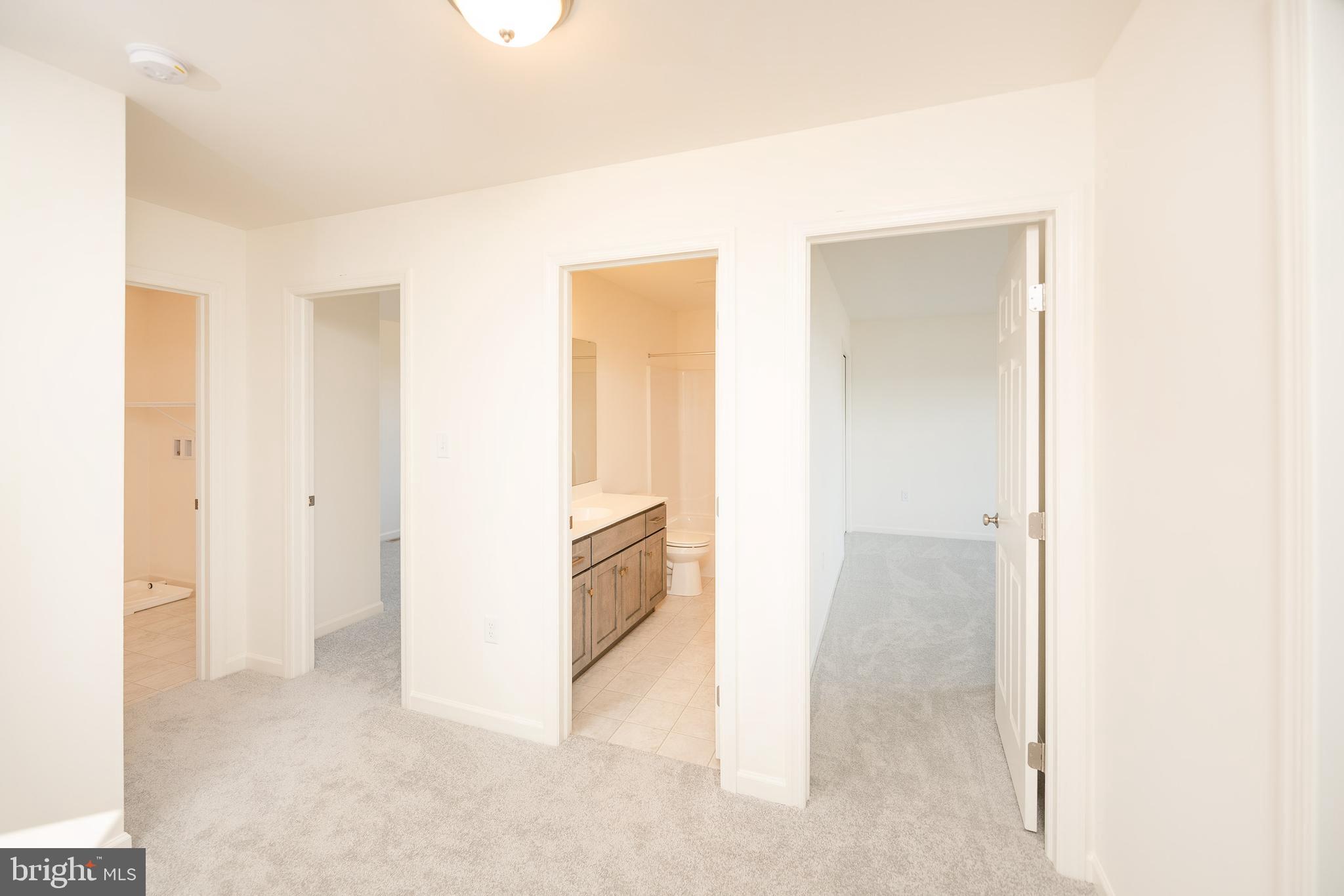 HIGHLAND RIDGE - Residential