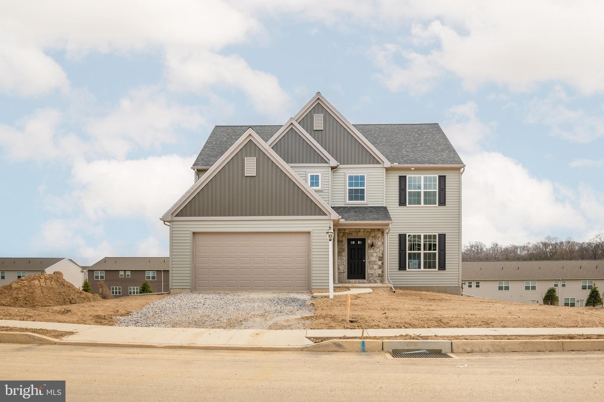 HIGHLAND RIDGE - Residential