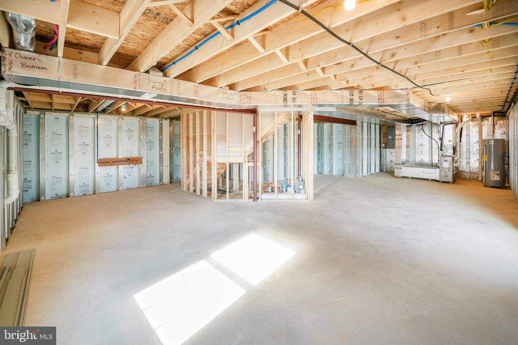 HIGHLAND RIDGE - Residential