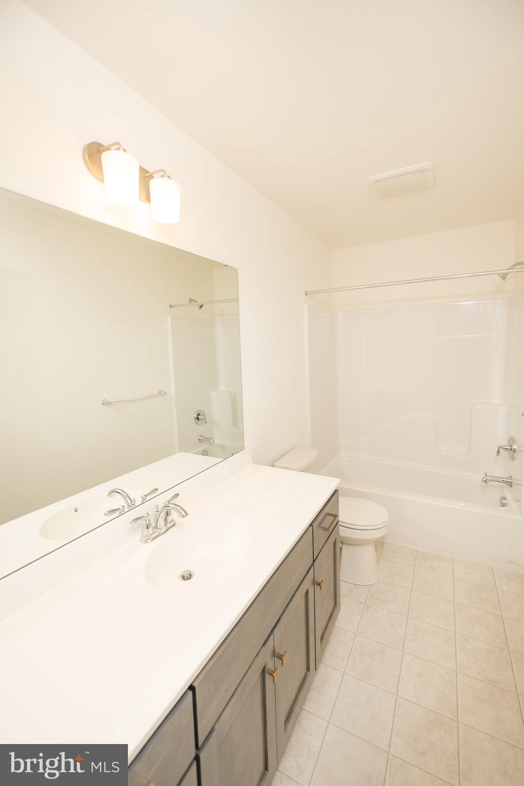 HIGHLAND RIDGE - Residential