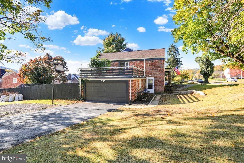Photo of 923 Carsonia Avenue, READING, PA 19606 (MLS # PABK2064632)