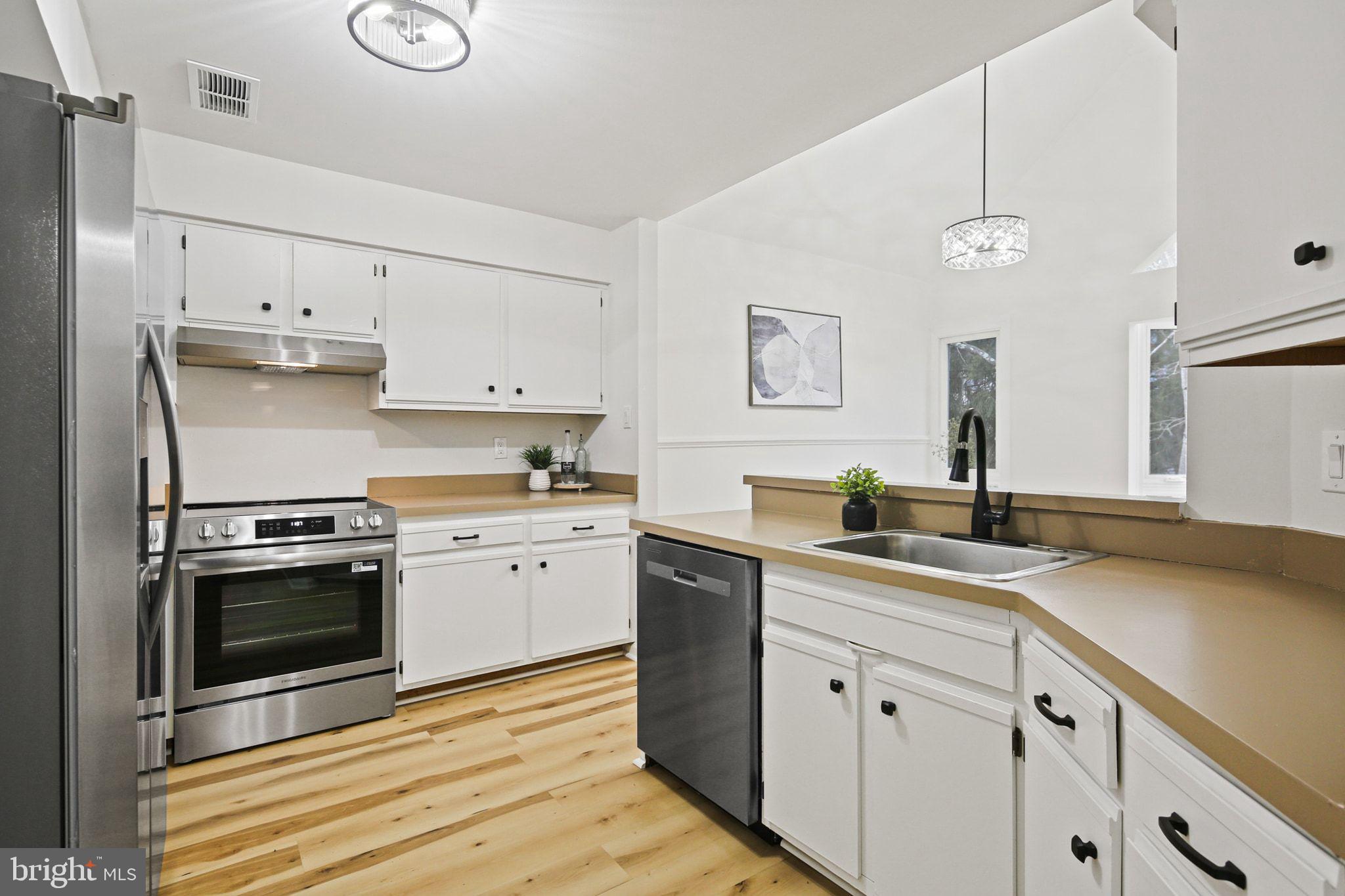 DORSEY PLACE - Residential