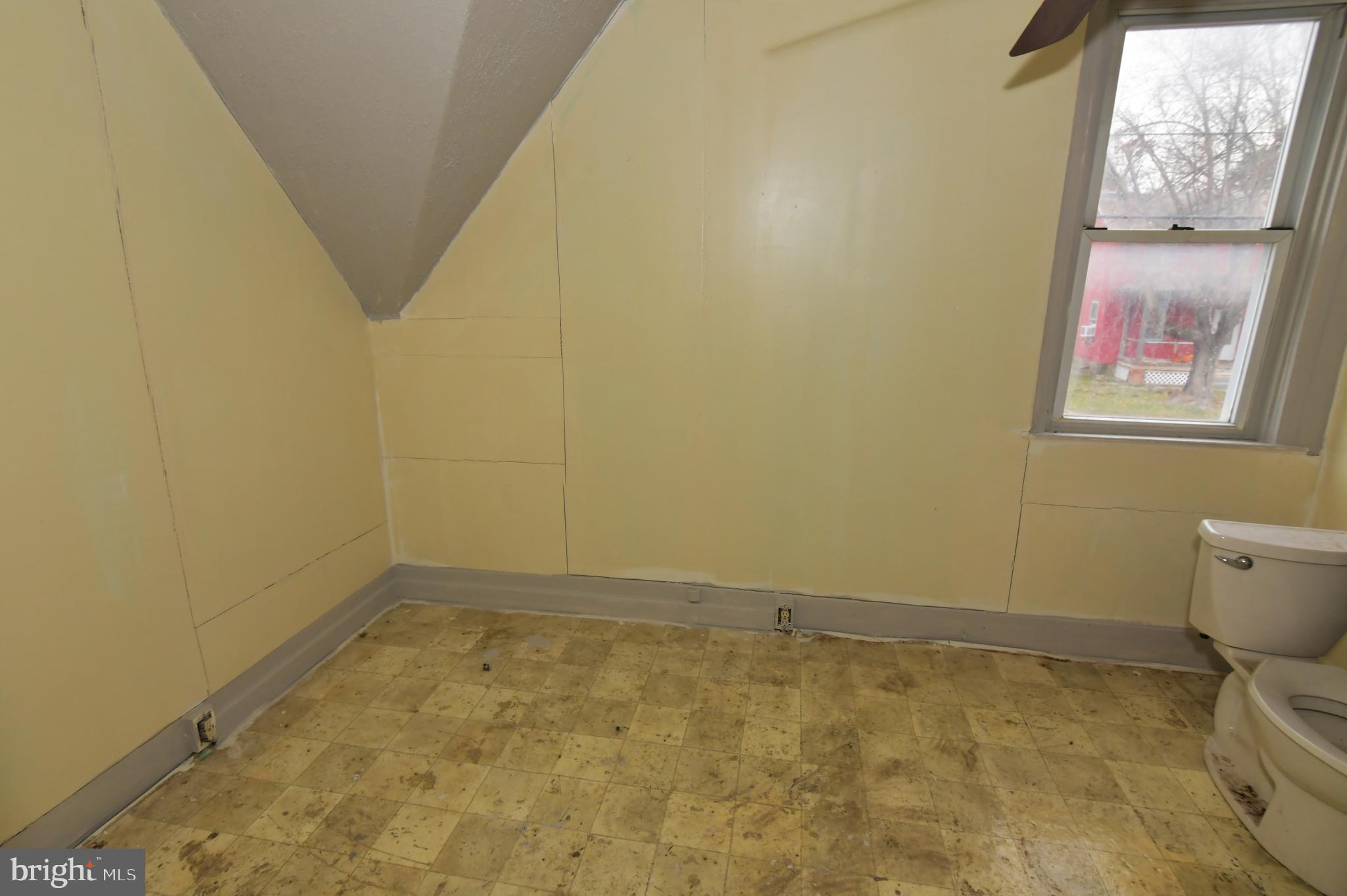 MARTINSBURG CITY - Residential