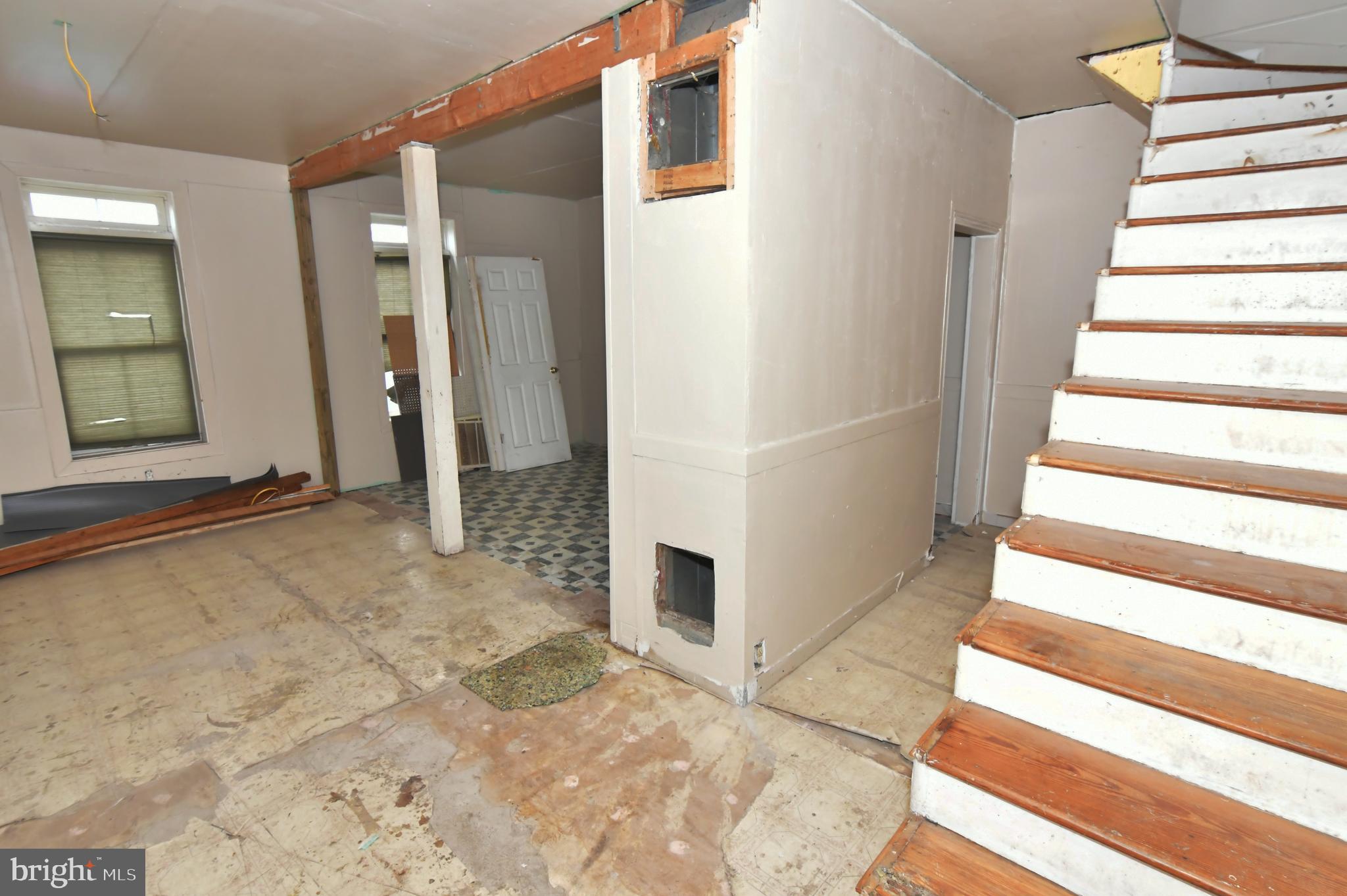 MARTINSBURG CITY - Residential