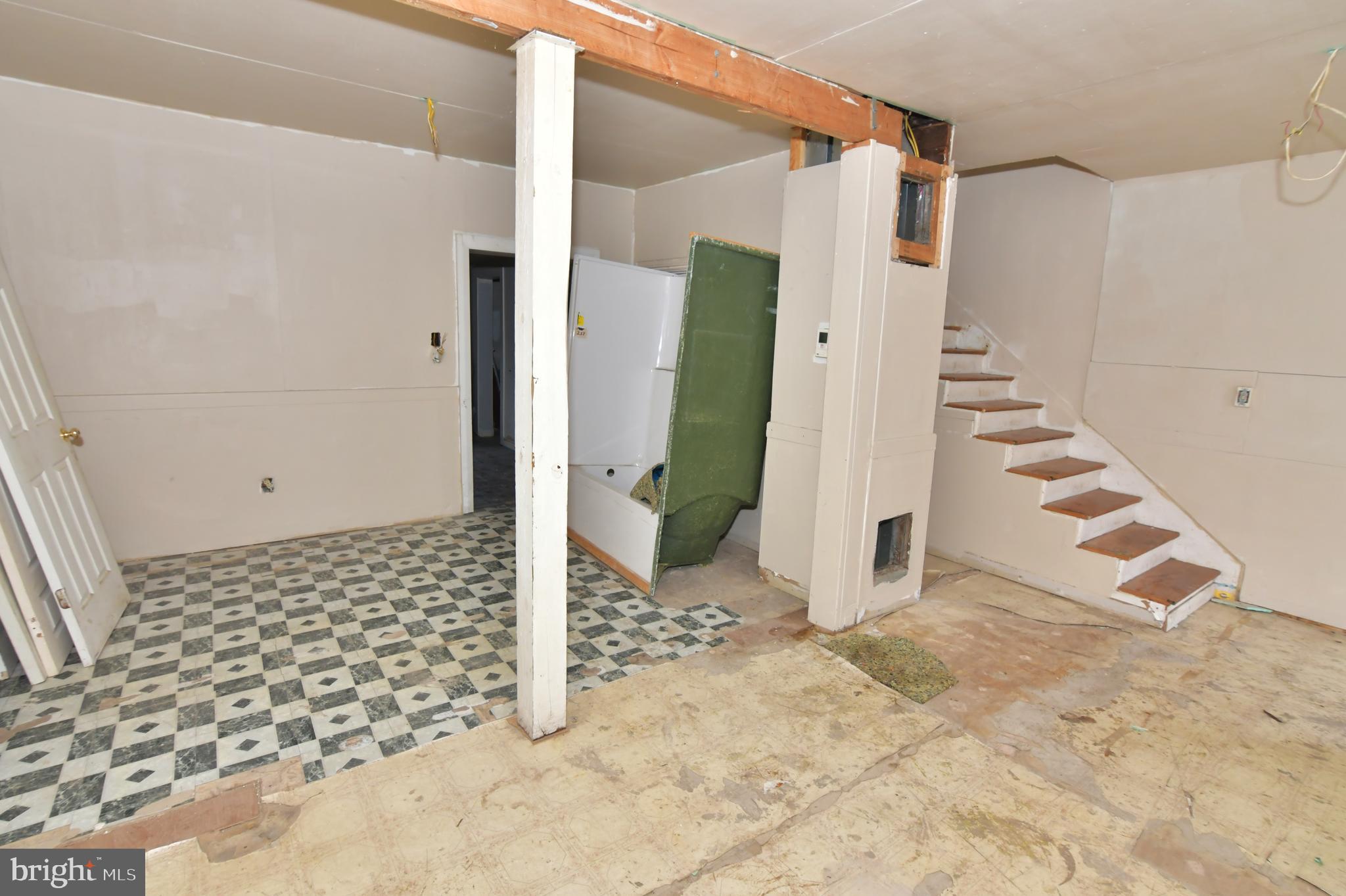 MARTINSBURG CITY - Residential