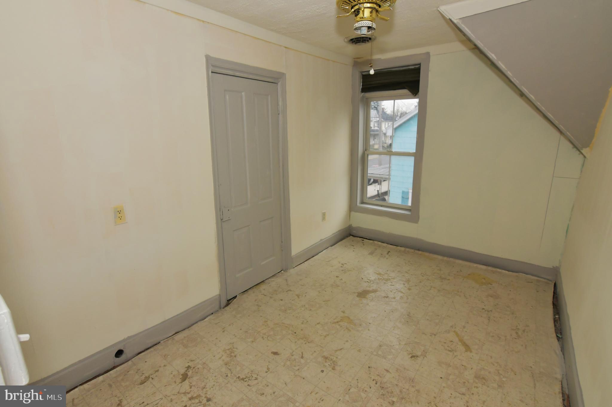 MARTINSBURG CITY - Residential