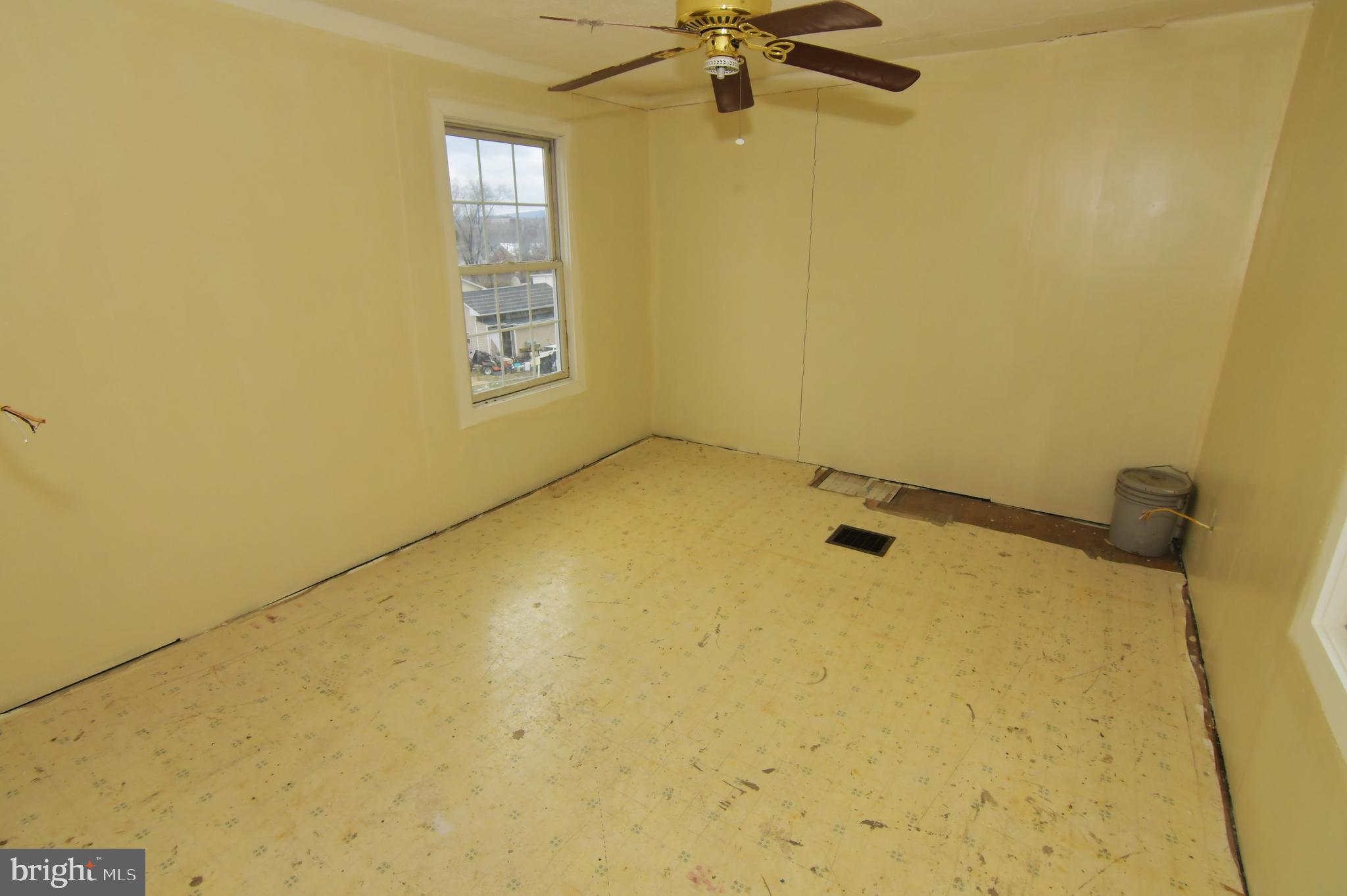 MARTINSBURG CITY - Residential