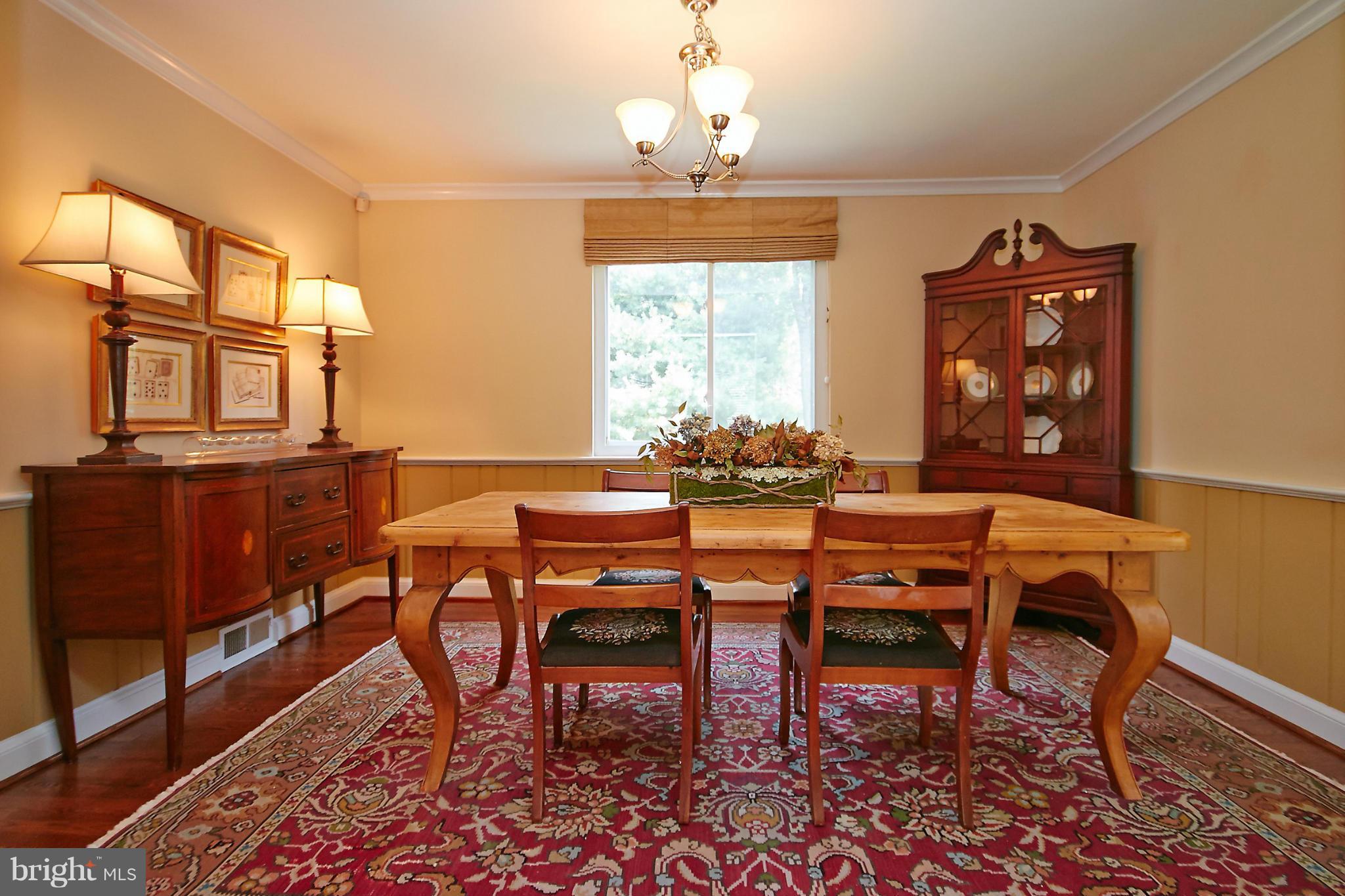 OVER LEE KNOLLS - Residential