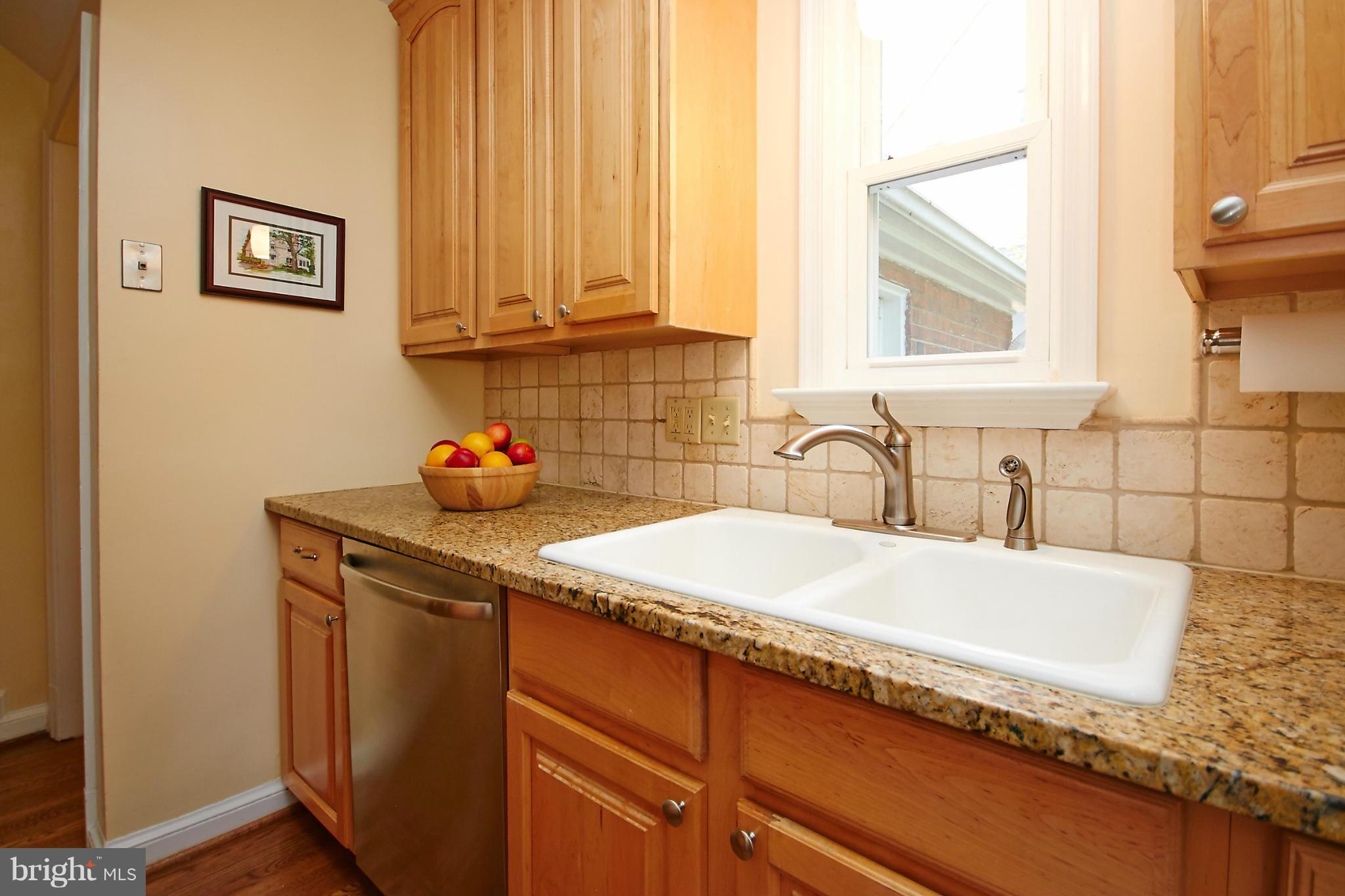 OVER LEE KNOLLS - Residential